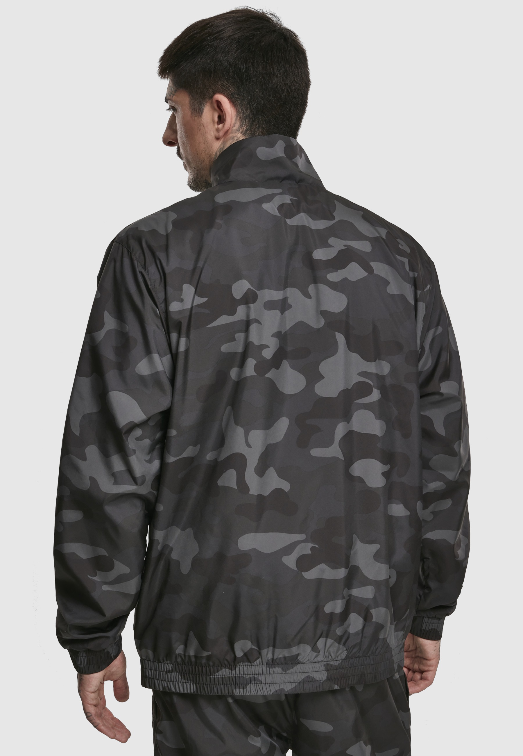 URBAN CLASSICS Anorak »Urban Classics Herren Camo Track Jacket« 1 Stk. tlg. ohne Kapuze