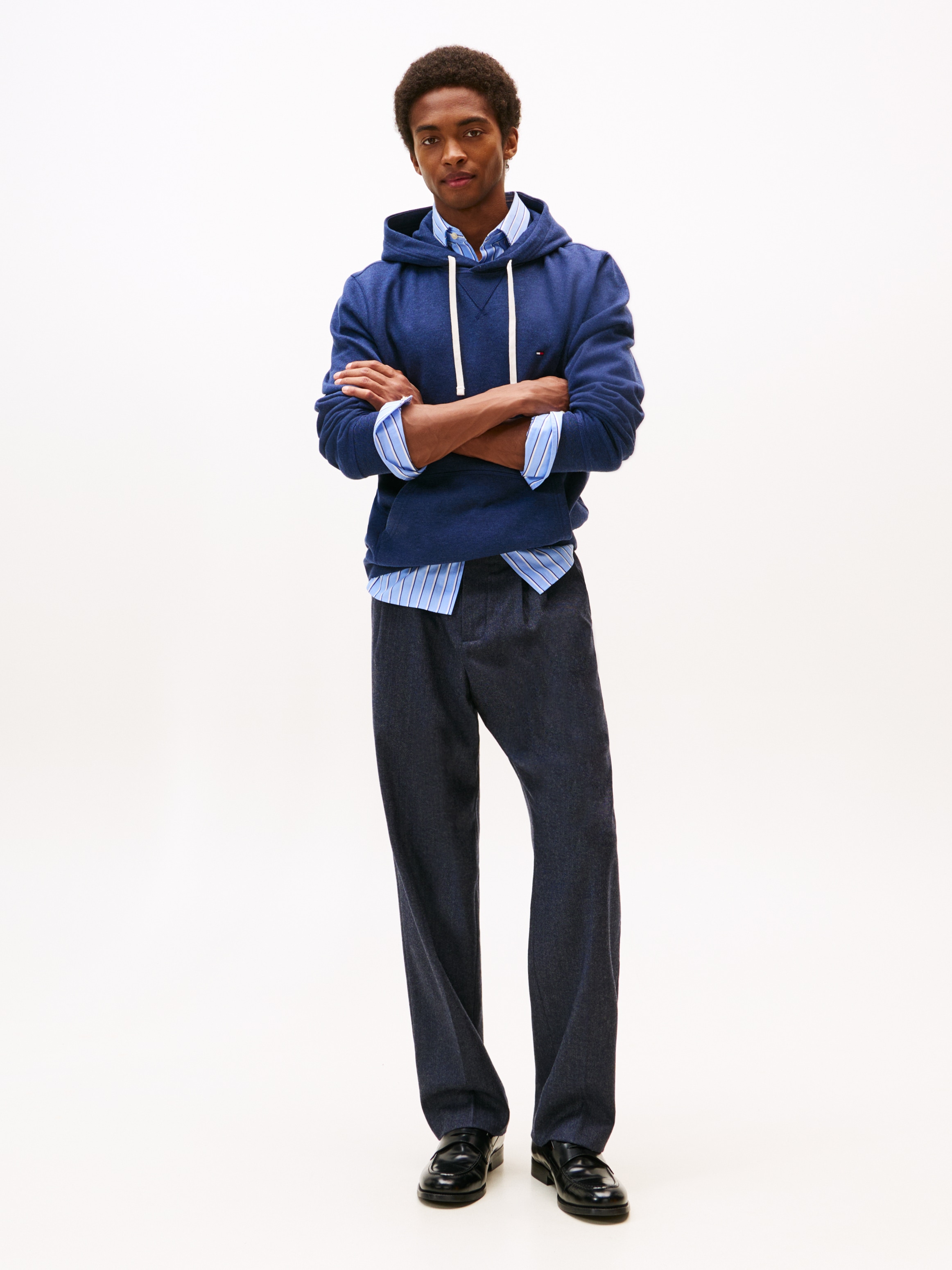 Tommy Hilfiger Hoodie »ESS SEASONAL FLEECE HOODY mit Kapuze und Kängurutasche«, unifarben, casual, regular fit, Baumwollmix, Kapuze
