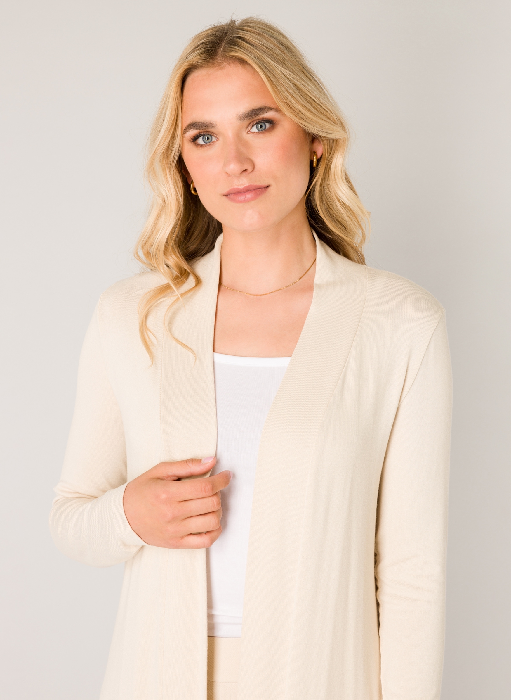 Base Level Strickjacke »Yayla« In elastischem Feinstrick