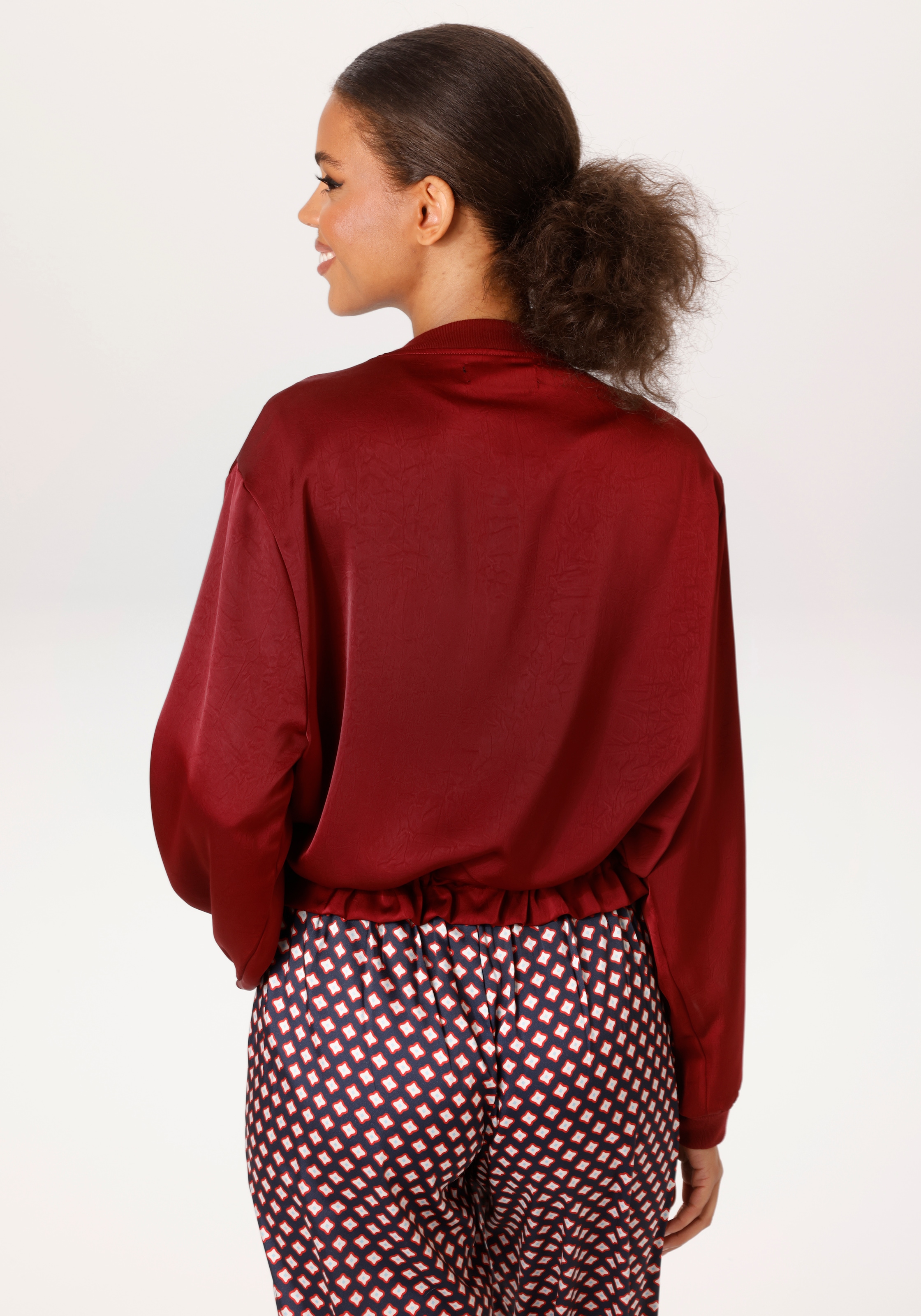 Aniston CASUAL Blouson mit Tunnelzug im Saum