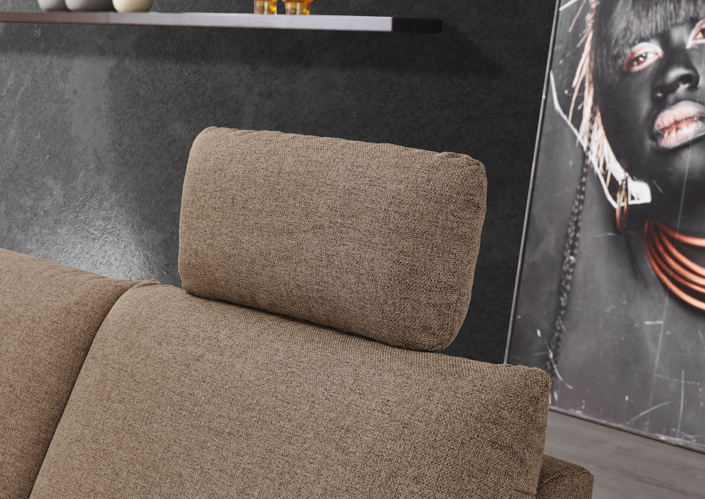Places of Style Ecksofa »Sarsina: mit Tonnentaschen-Federkern, perfekt zum Entspannen L-Form«, inklusive 2 motorischen Relaxfunktionen mit Herz-Waage-Beschlag