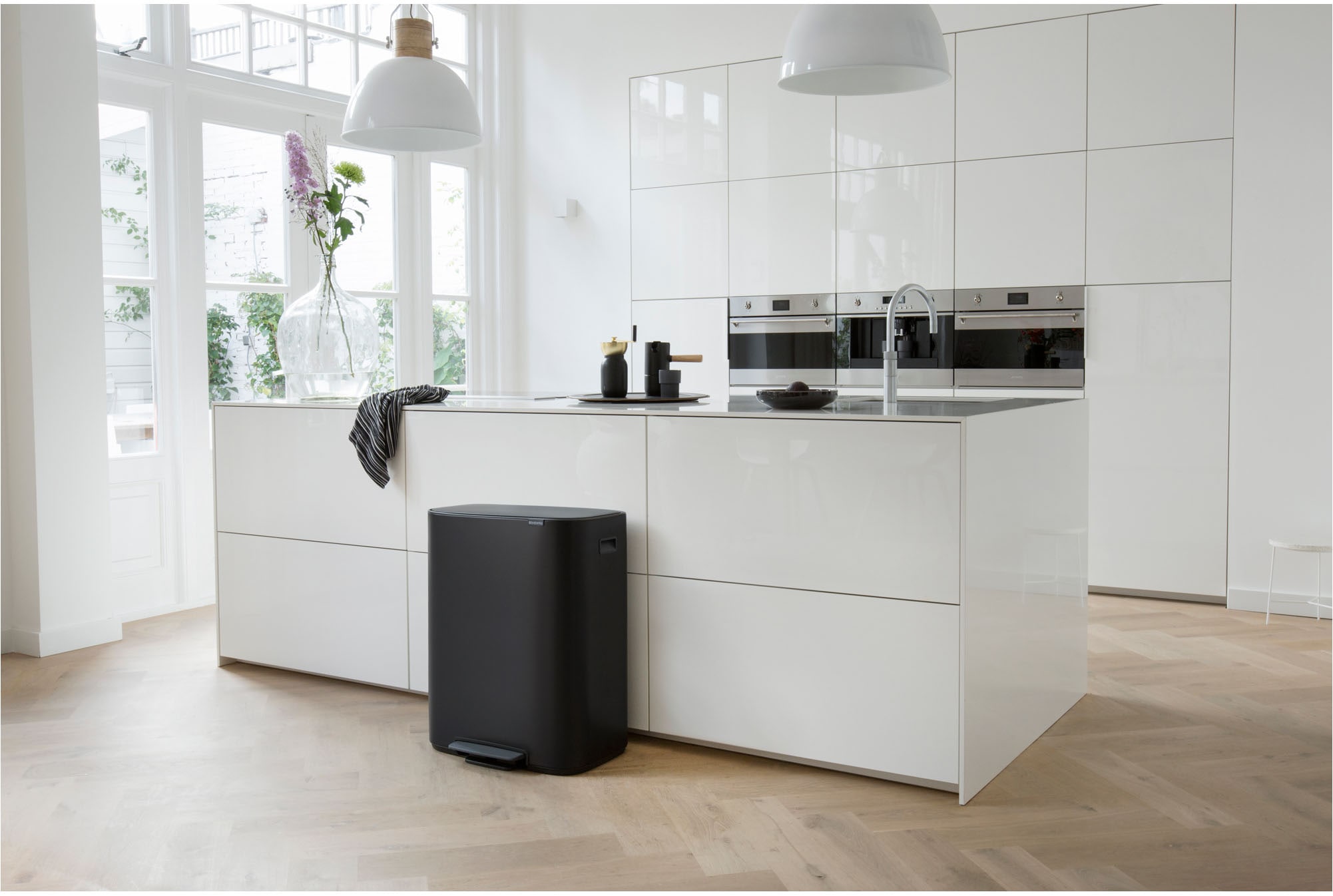 Brabantia Mülleimer »Bo Treteimer, 2 x 30L«, sanft schließender Deckel, mit leichter Pedalbedienung