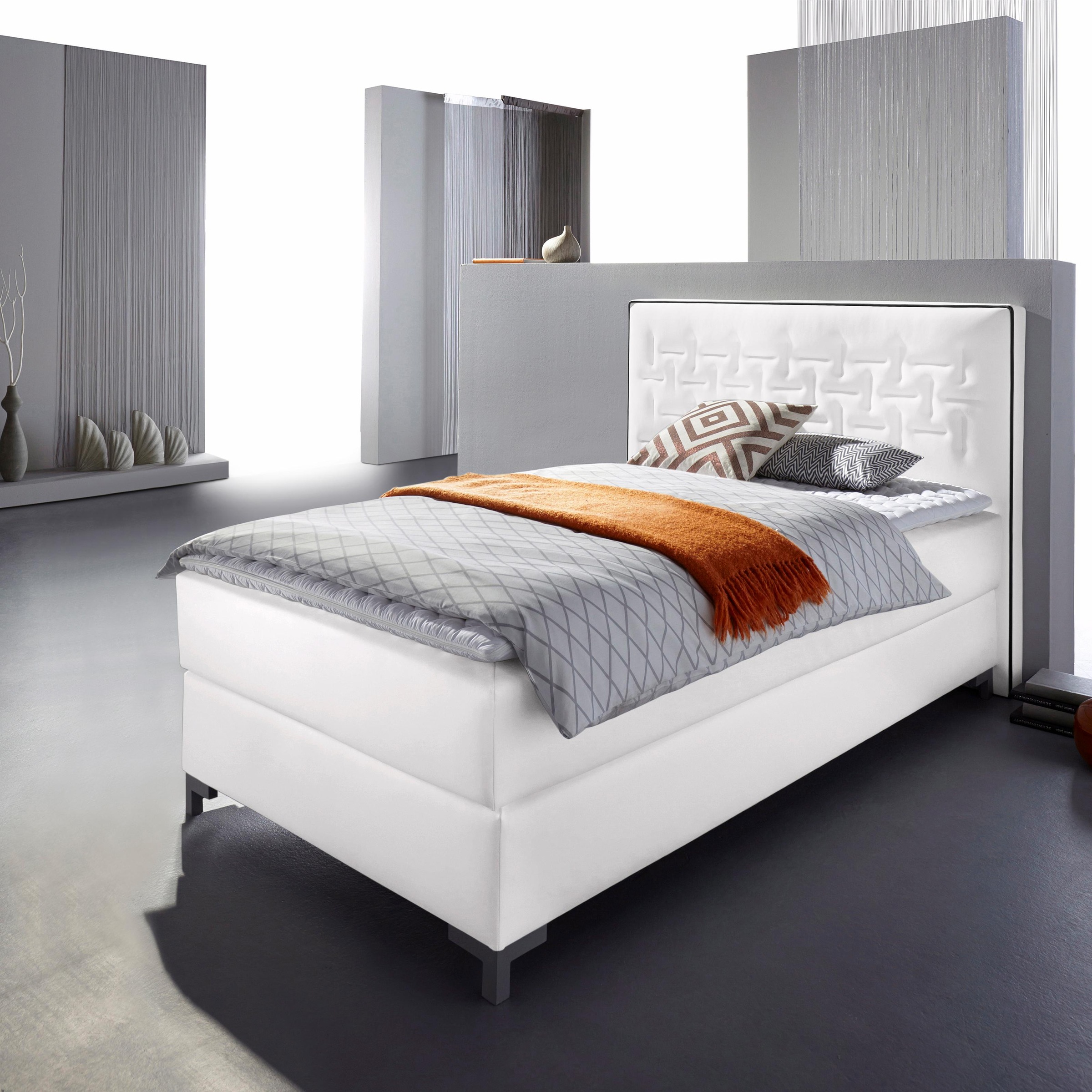 INOSIGN Boxspringbett »Coos«, mit besonderer Steppung im Kopfteil, 3 Matrat günstig online kaufen