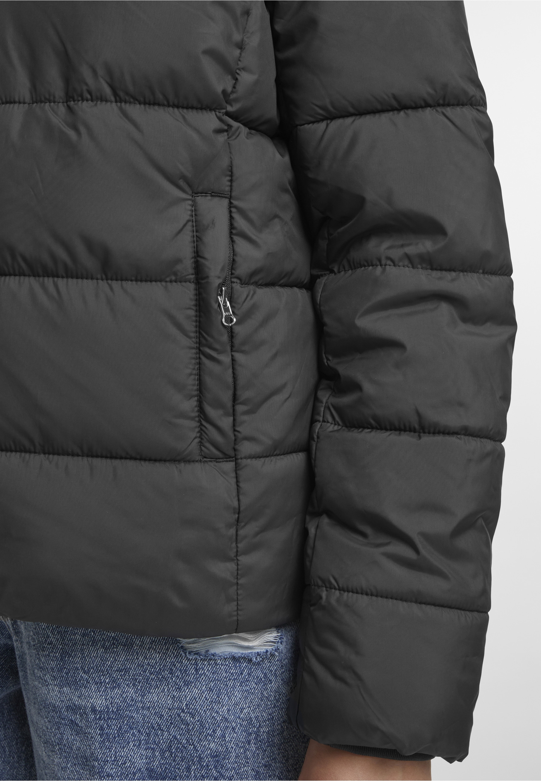 URBAN CLASSICS Winterjacke »Urban Classics Ladies Short Puffer Jacket With Hood« 1 Stk. tlg. mit Kapuze