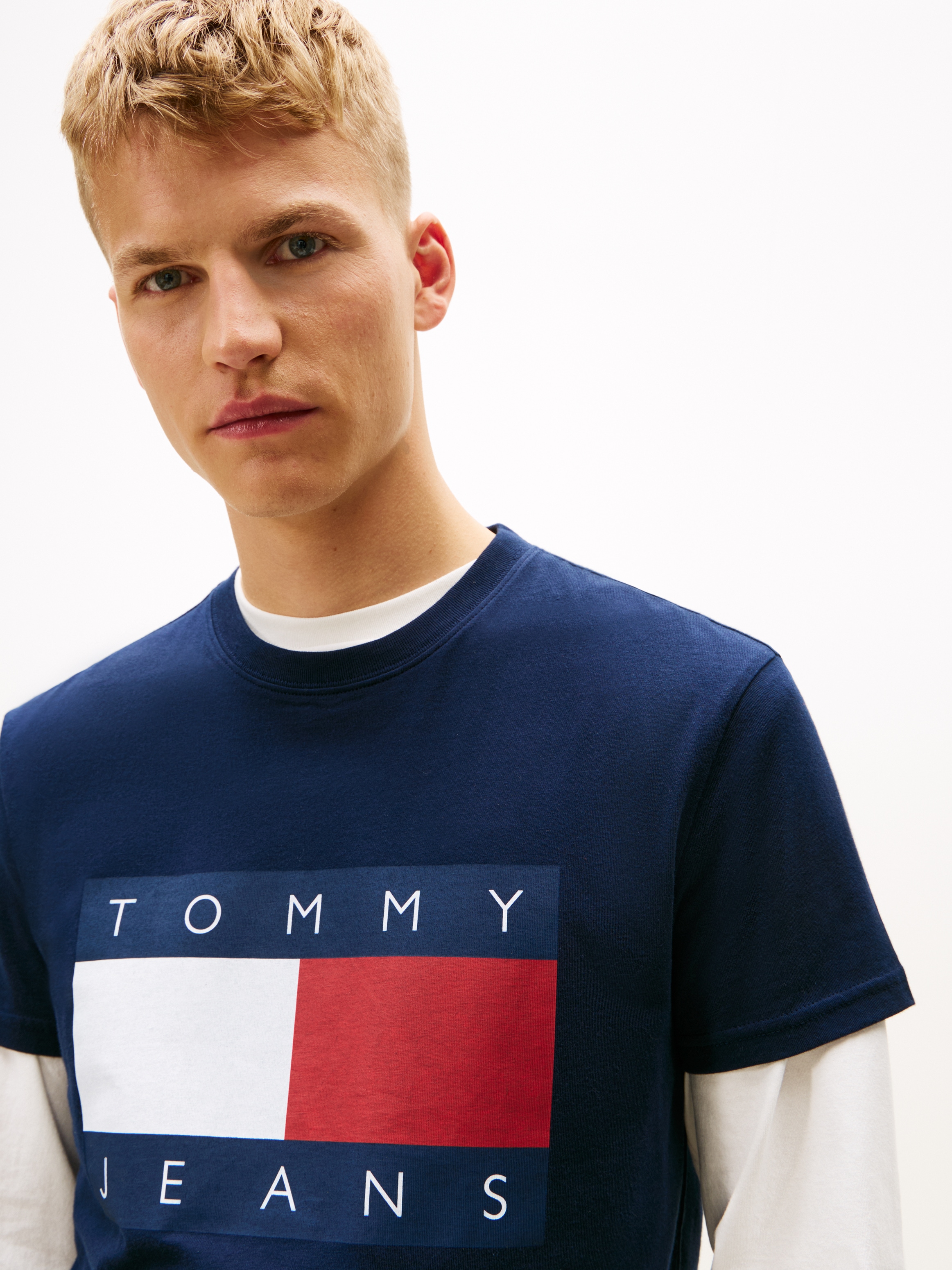 Tommy Jeans T-Shirt Rundhalsausschnitt, Regular Fit, Logo-Druck