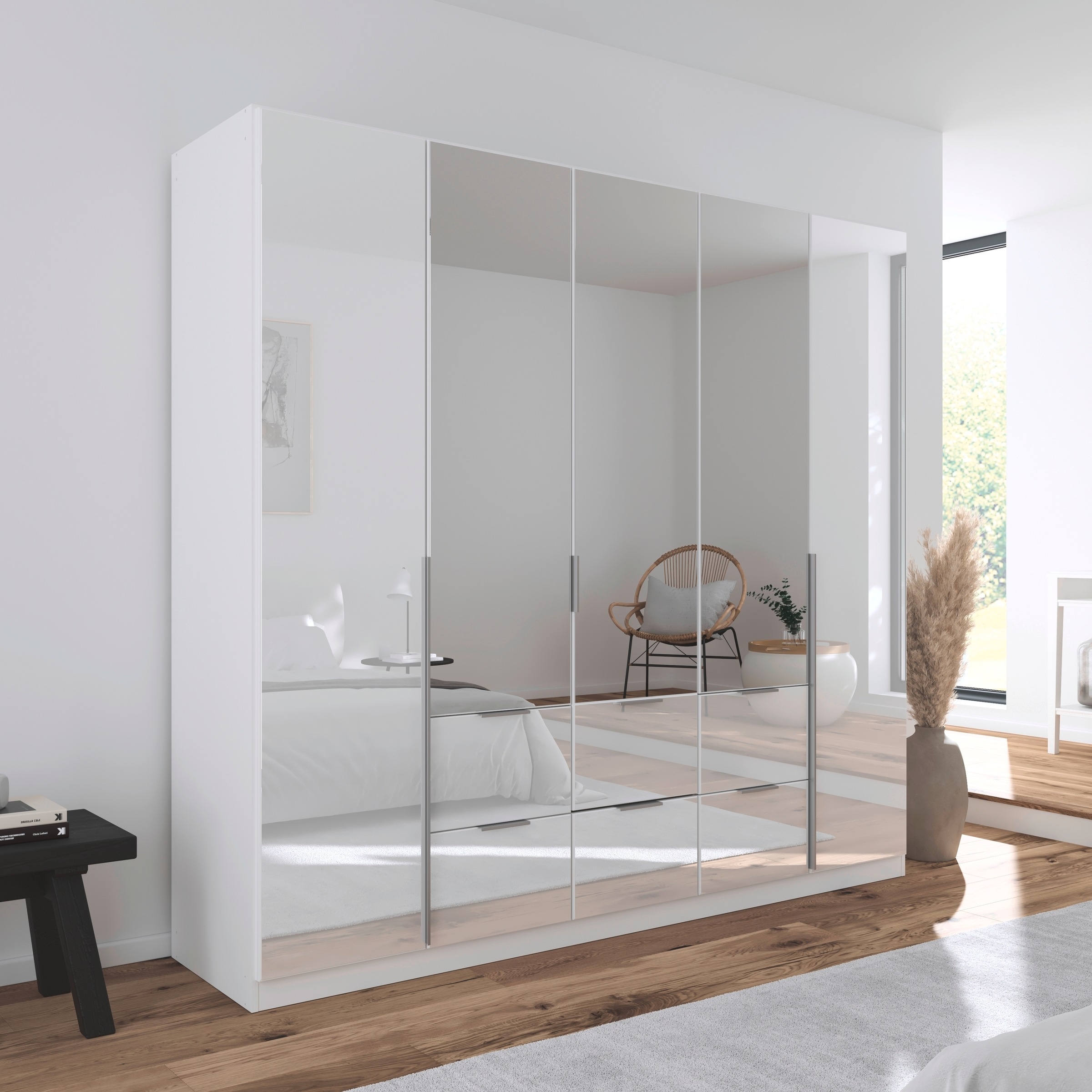 rauch Drehtürenschrank »Kleiderschrank Kleiderschränke Schrank Garderobe AGORDO mit Glasfront«, (in zwei Griff-Farben, Breiten 91-360 cm), mit Außenschubkästen, in 7 Breiten und 2 Höhen MADE IN GERMANY