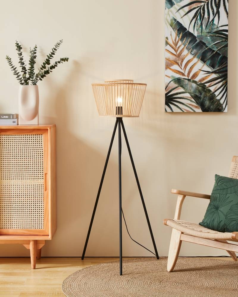 EGLO Stehlampe »HYKEHAM« E27 1 Stk. Stehlampe, Holz in Natur, Metall in Schwarz, Standleuchte, E27 Fassung