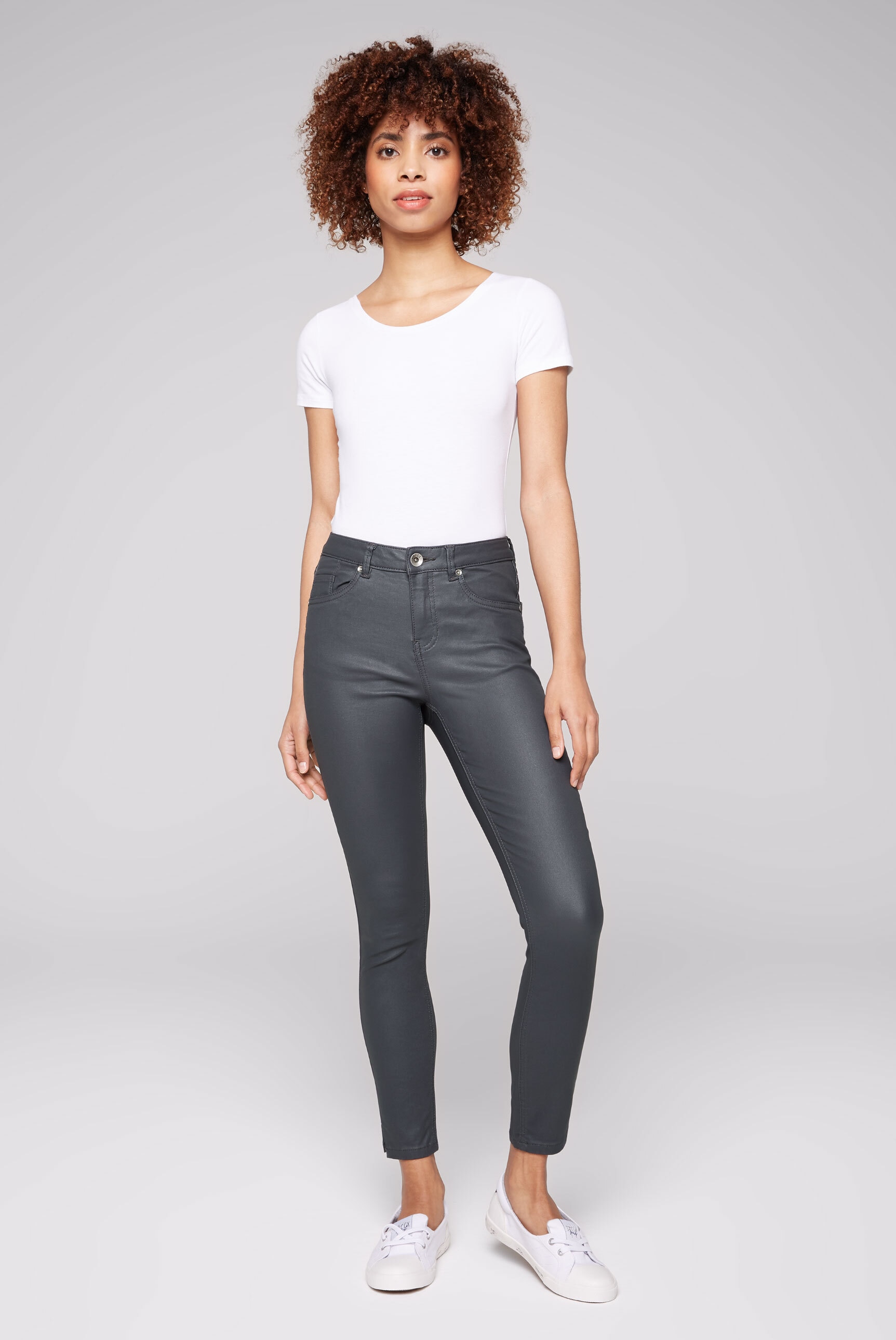 SOCCX Slim-fit-Jeans, mit Schlitz im Saum