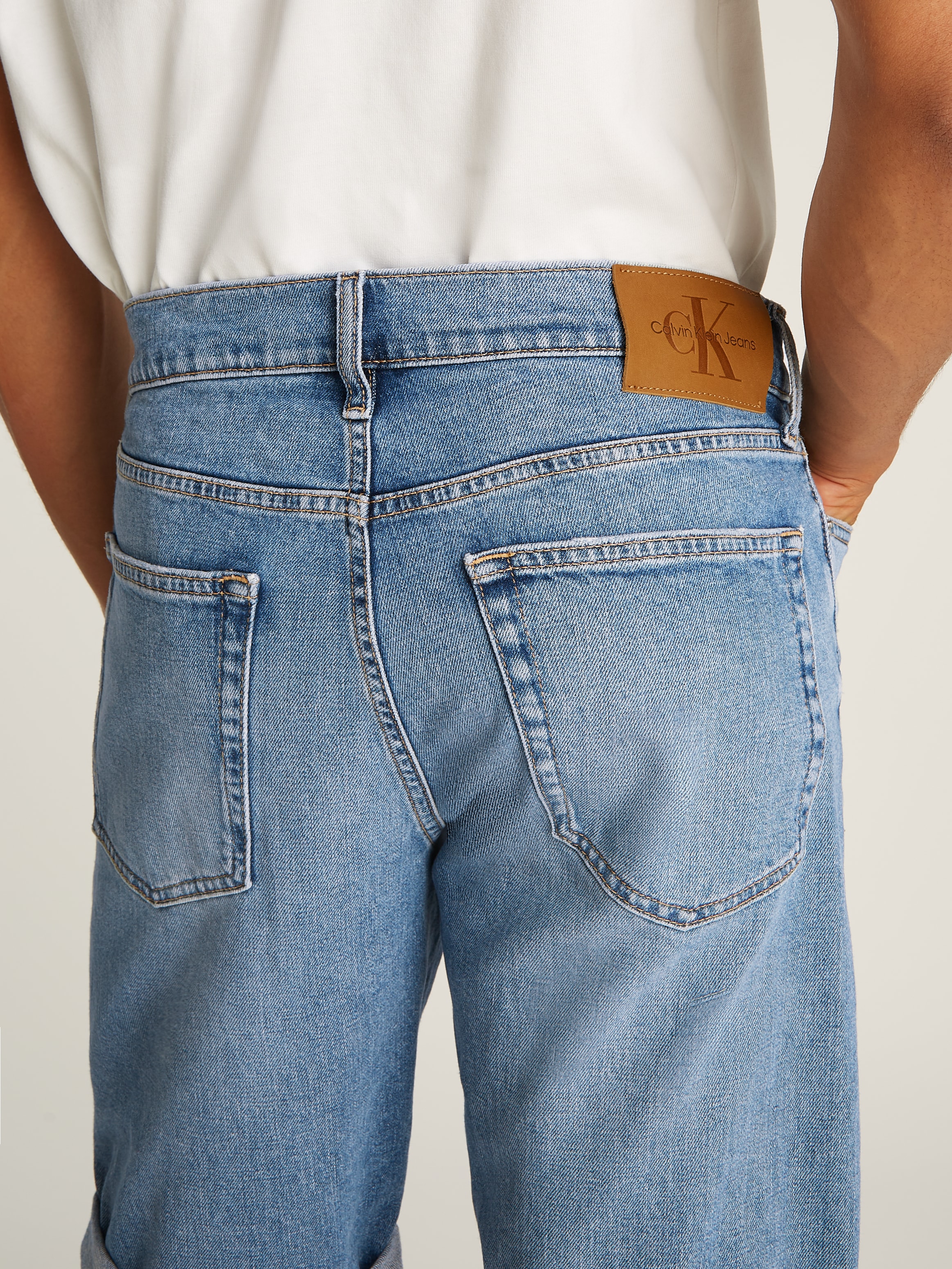 Calvin Klein Jeans Shorts »SLIM SHORT«  mit Umschlagsaum