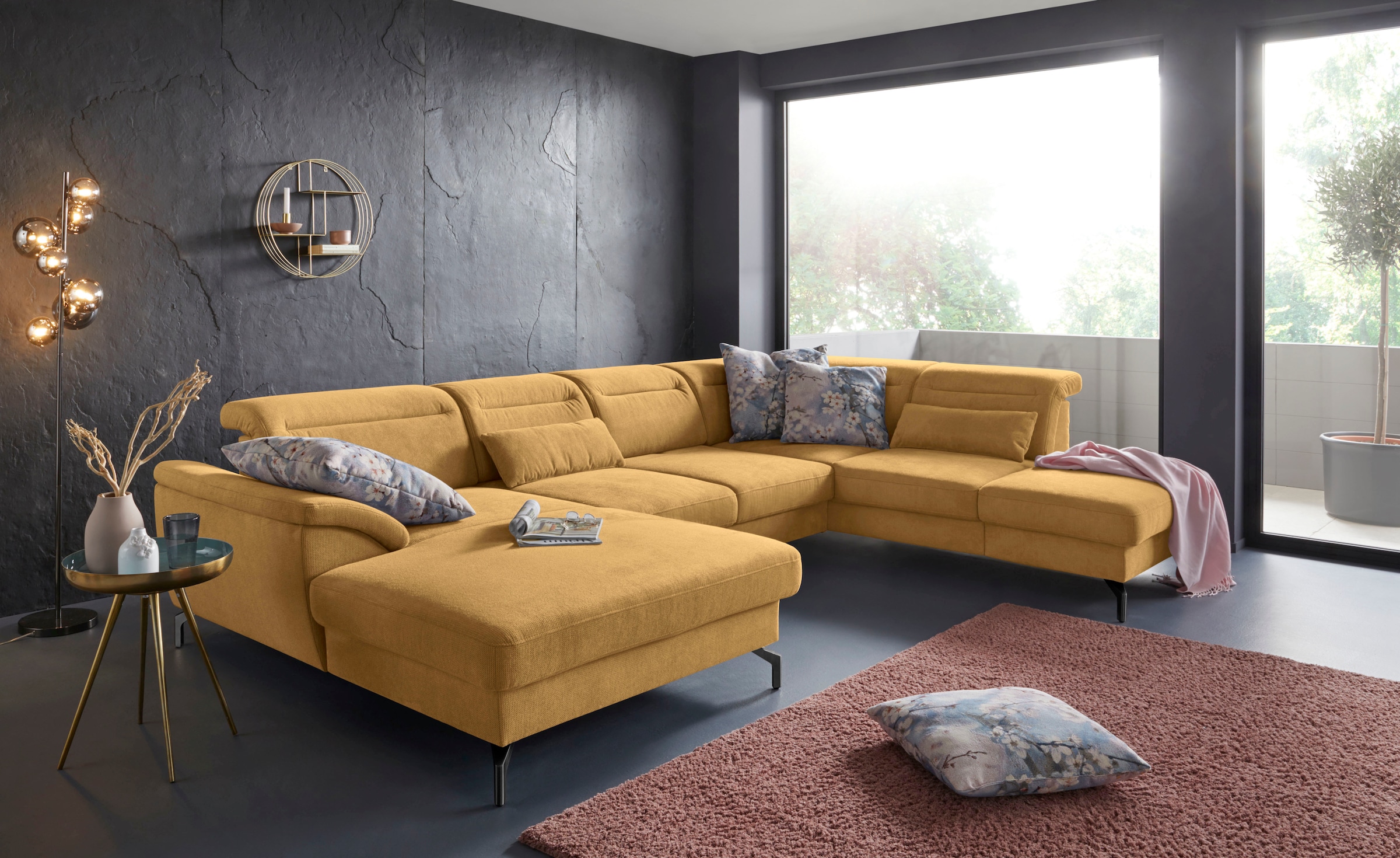 sit&more Wohnlandschaft »Percy U-Form«, 15 cm Fußhöhe, Sitztiefenverstellung, wahlweise in 2 Fußfarben