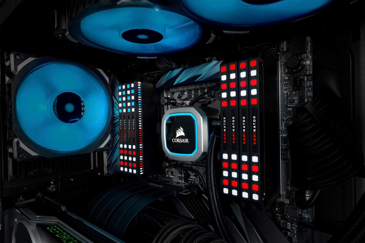 Corsair PC-Arbeitsspeicher »DOMINATOR RGB 32 GB (4 x 8 GB) DDR4 DRAM 3.600 MHz C18«