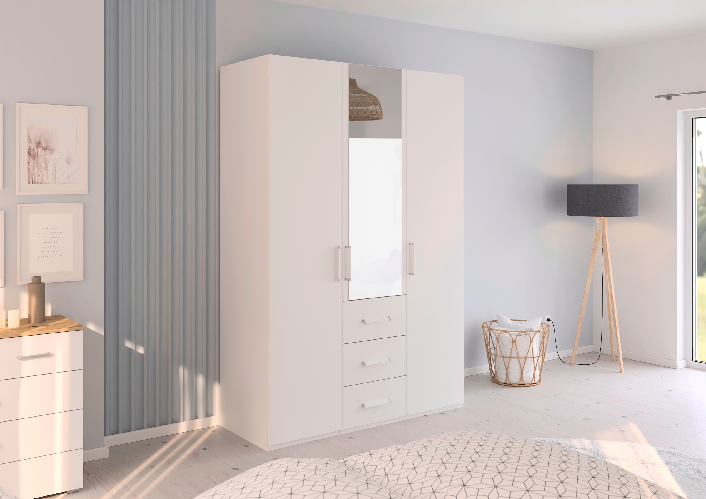 rauch Drehtürenschrank »Kleiderschrank Schrank Garderobe Schlafzimmerschrank EVELYN«, (in 2 Höhen 197 oder 210 cm erhältlich), in elegantem Stil mit Schubladen 3 Breiten und 2 Höhen MADE IN GERMANY