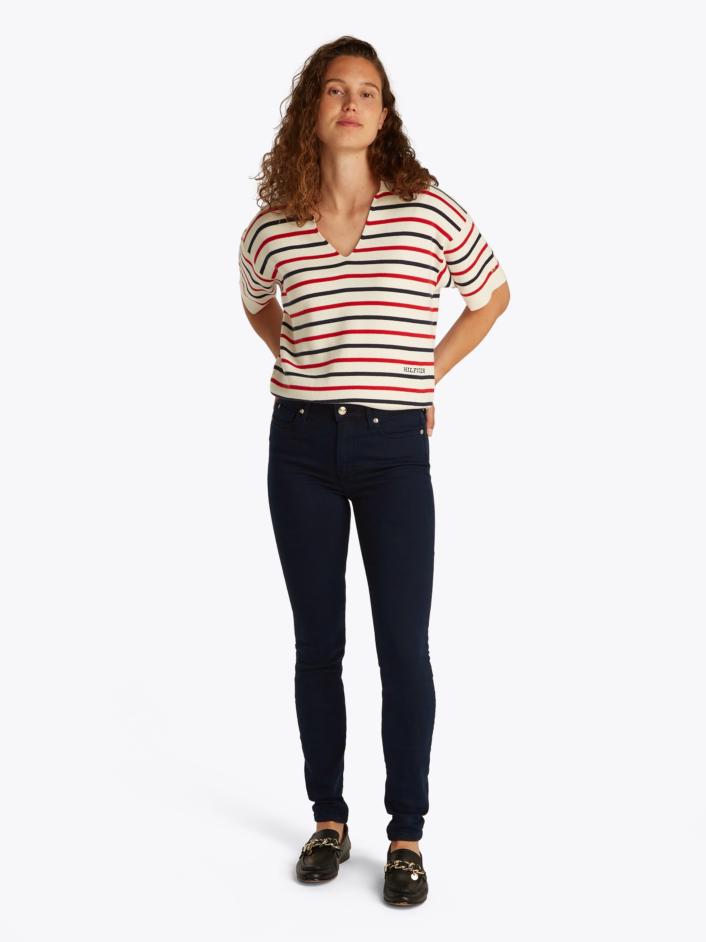 Tommy Hilfiger Skinny-fit-Jeans »COMO Skinny RW ACE mit Logo-Badge und knöchellangem Schnitt«, casual, skinny fit, Denim, normaler Bundabschluss