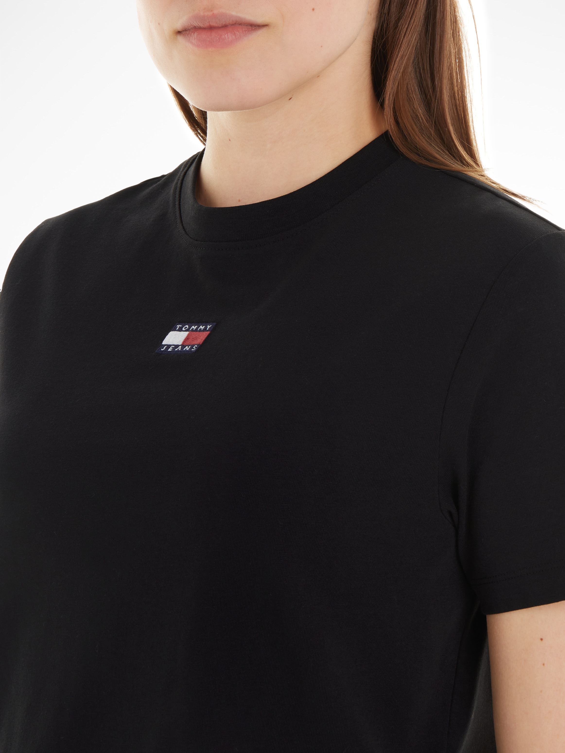Tommy Jeans T-Shirt »TJW BXY BADGE TEE EXT«, mit Logostickerei