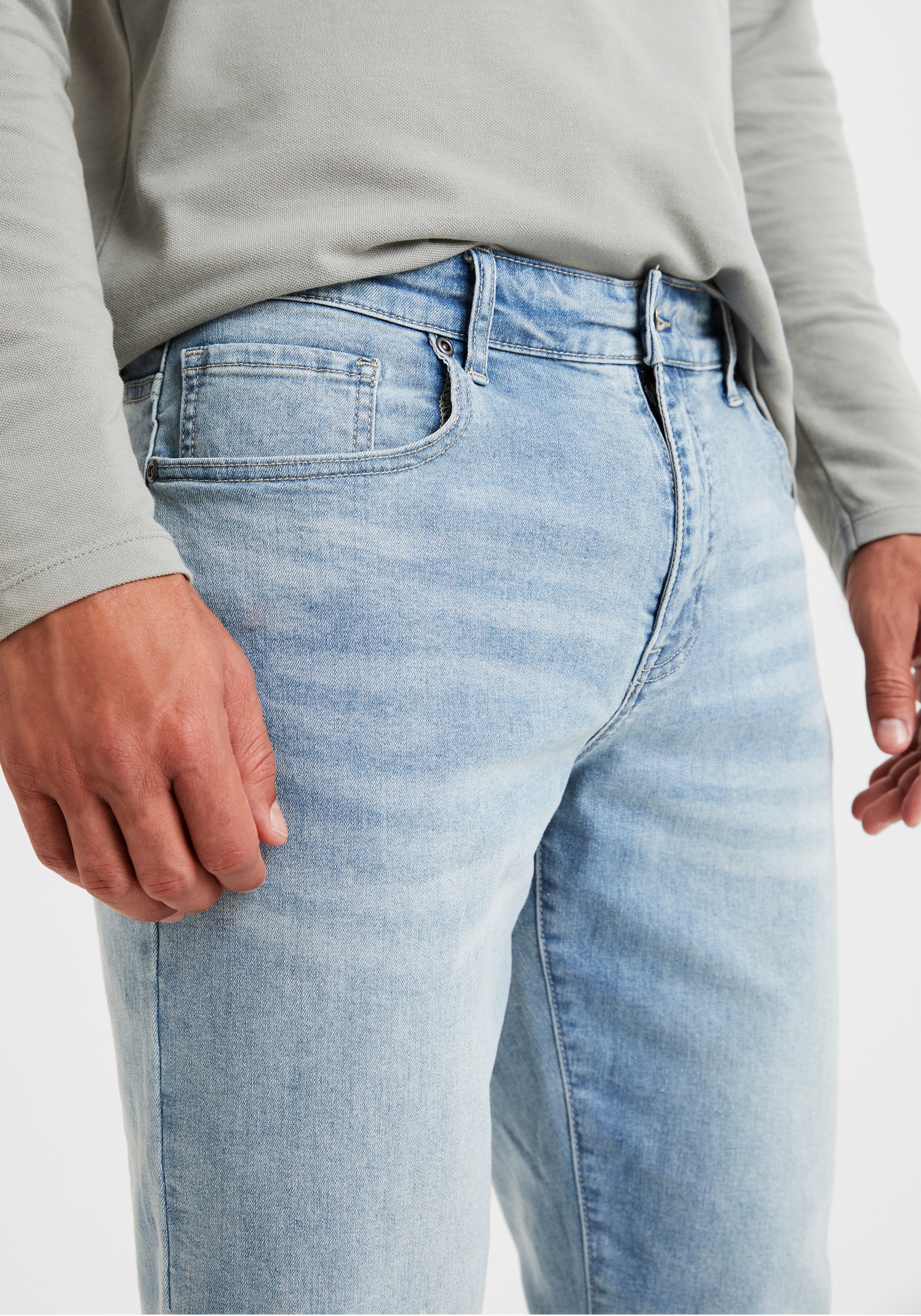 Buffalo 5-Pocket-Jeans »Straight-fit«, mit normaler Bundhöhe, aus elastischer Denim-Qualität