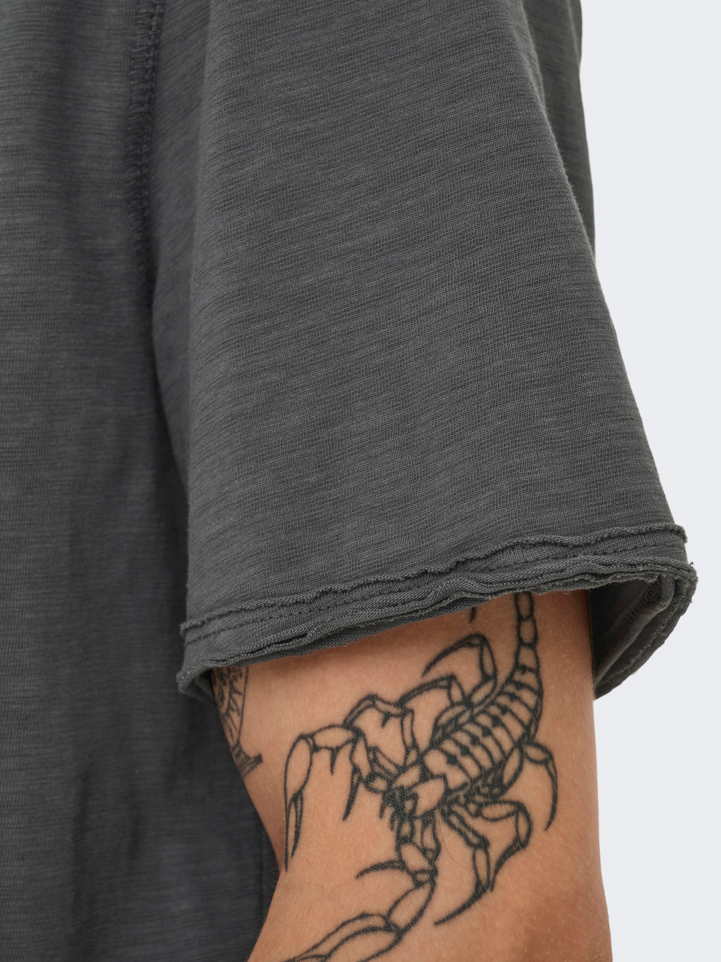 ONLY & SONS Rundhalsshirt »ONSBENNE LONGY SS TEE NF 7822 NOOS«