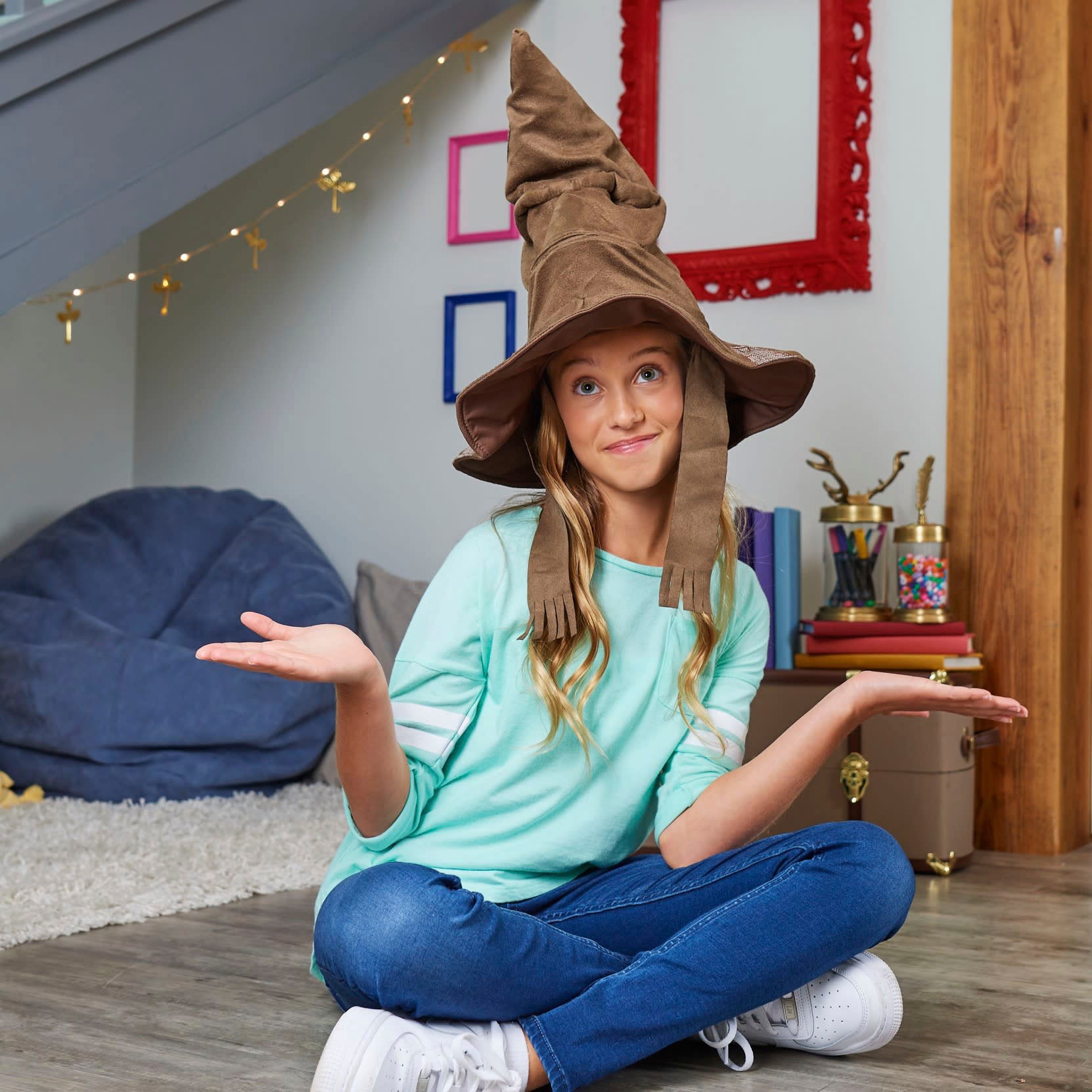Spin Master Spielfigur »Wizarding World - Sprechender Hut (zweisprachig DE+IT)«, mit Geräuschen und Bewegungen