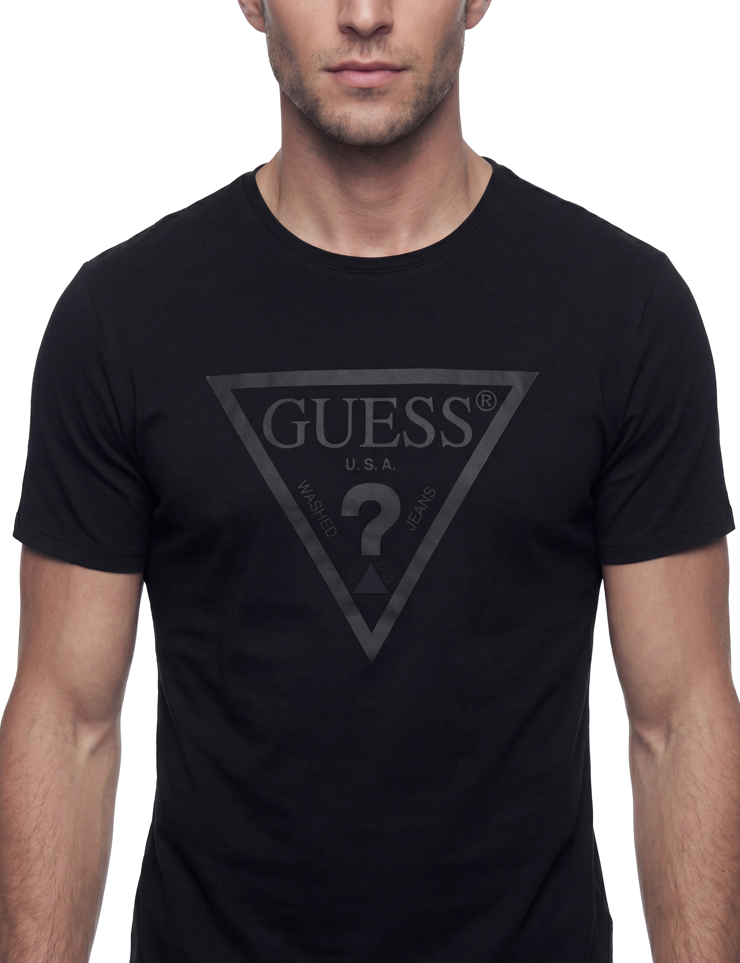 Guess T-Shirt »CN SS CORE TRIANGLE LOGO TEE« Rundhalsausschnitt, Slim Fit, reine Baumwolle