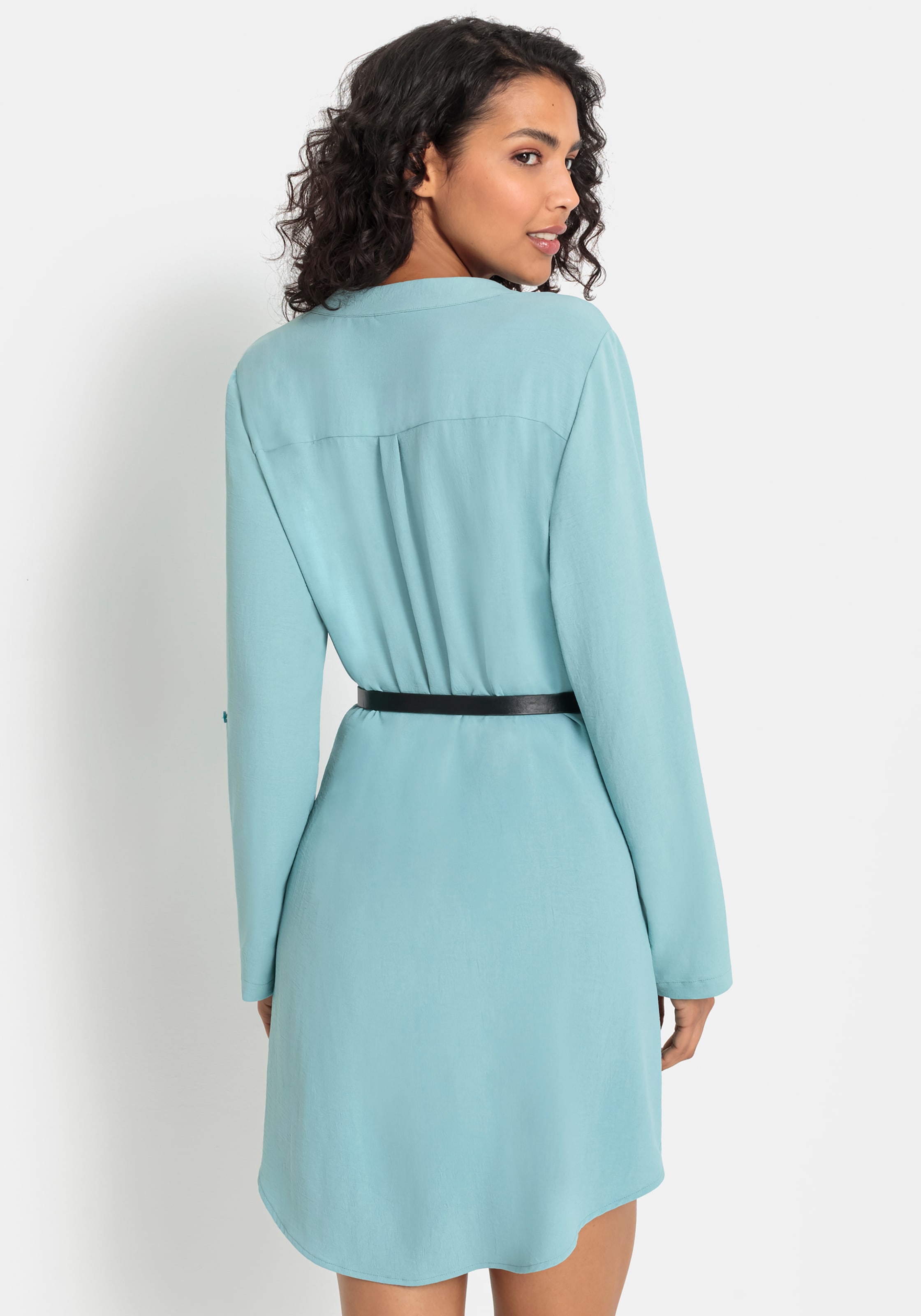 LASCANA Longbluse, (mit Gürtel in Lederoptik), aus gekreppter Ware, Blusenkleid, elegant