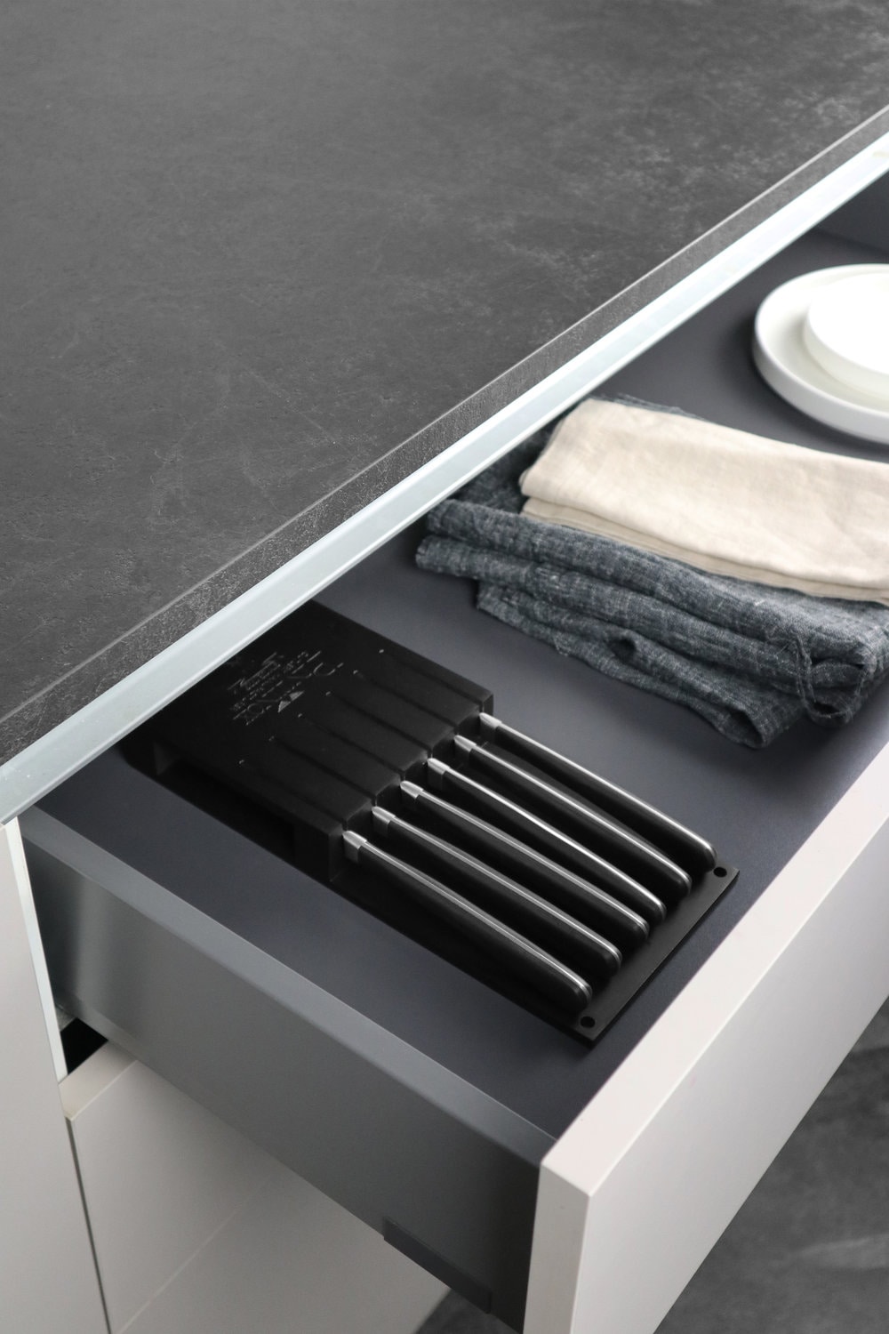 PINTINOX Steakmesser »KOBE mit Sägeschliff, im 6er Set mit Halter«