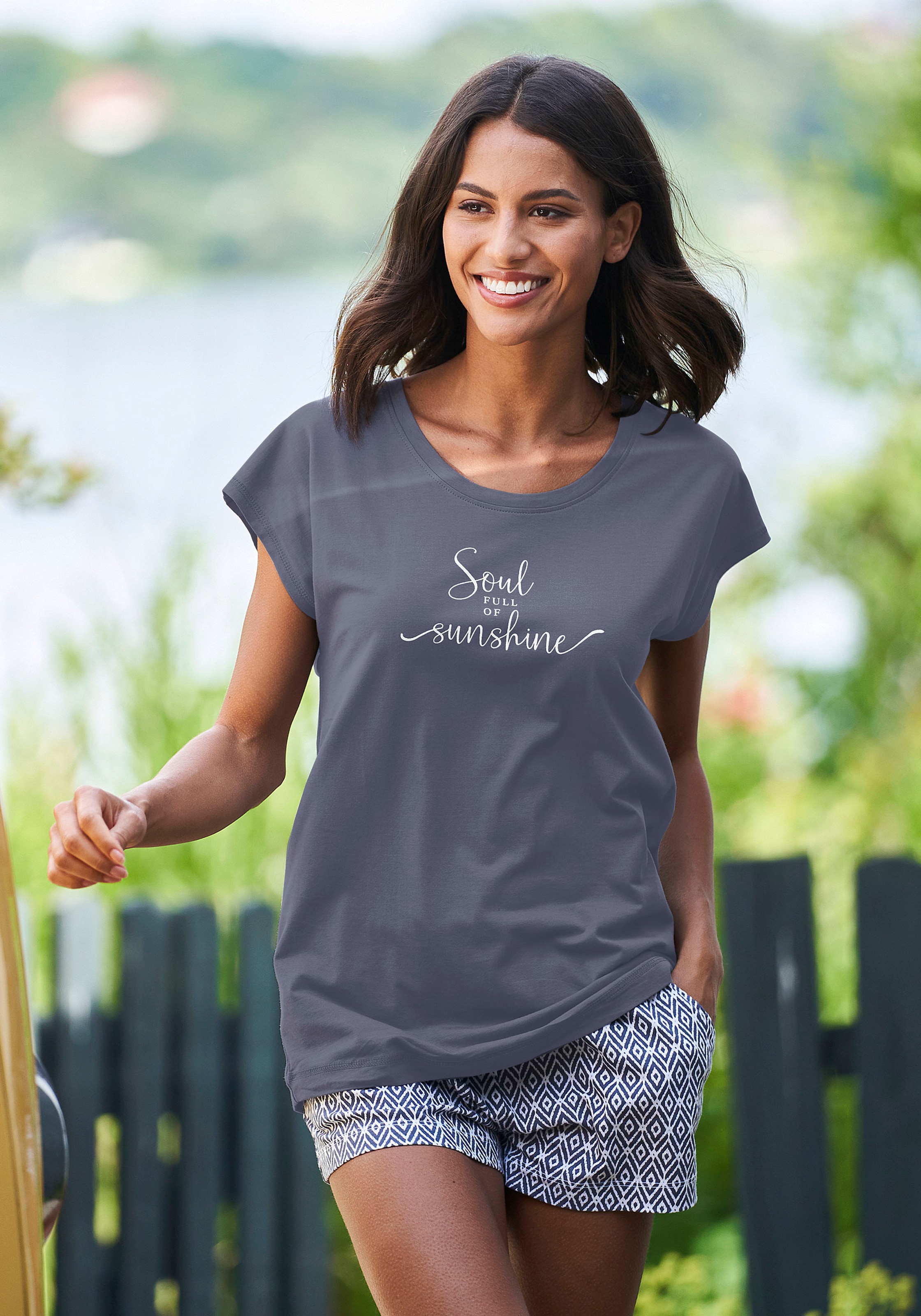 Vivance Dreams T-Shirt, mit Sommer-Statementdruck