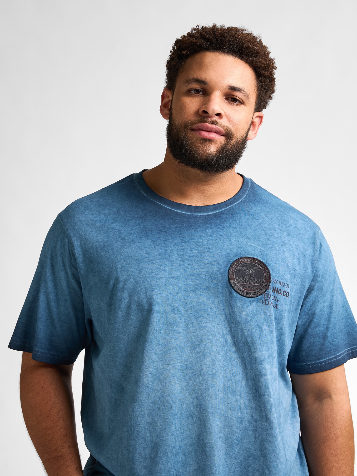 Petrol Industries Rundhalsshirt mit Logo Stickerei