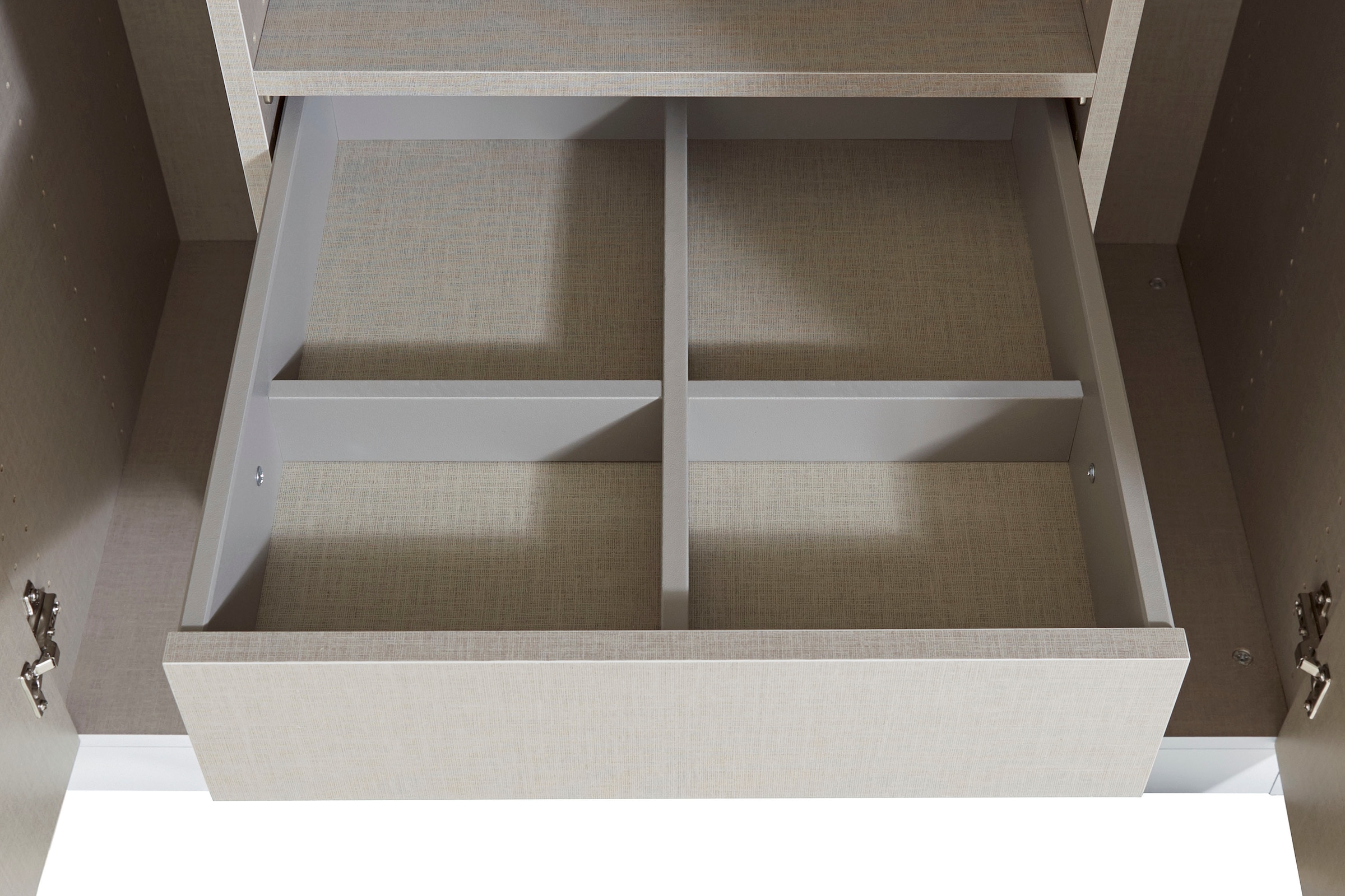 rauch Drehtürenschrank »Kleiderschrank Schrank Garderobe TOPSELLER OTELI inkl. Inneneinteilung«, mit 3 Innenschubladen extra Böden optional mit Spiegel MADE IN GERMANY