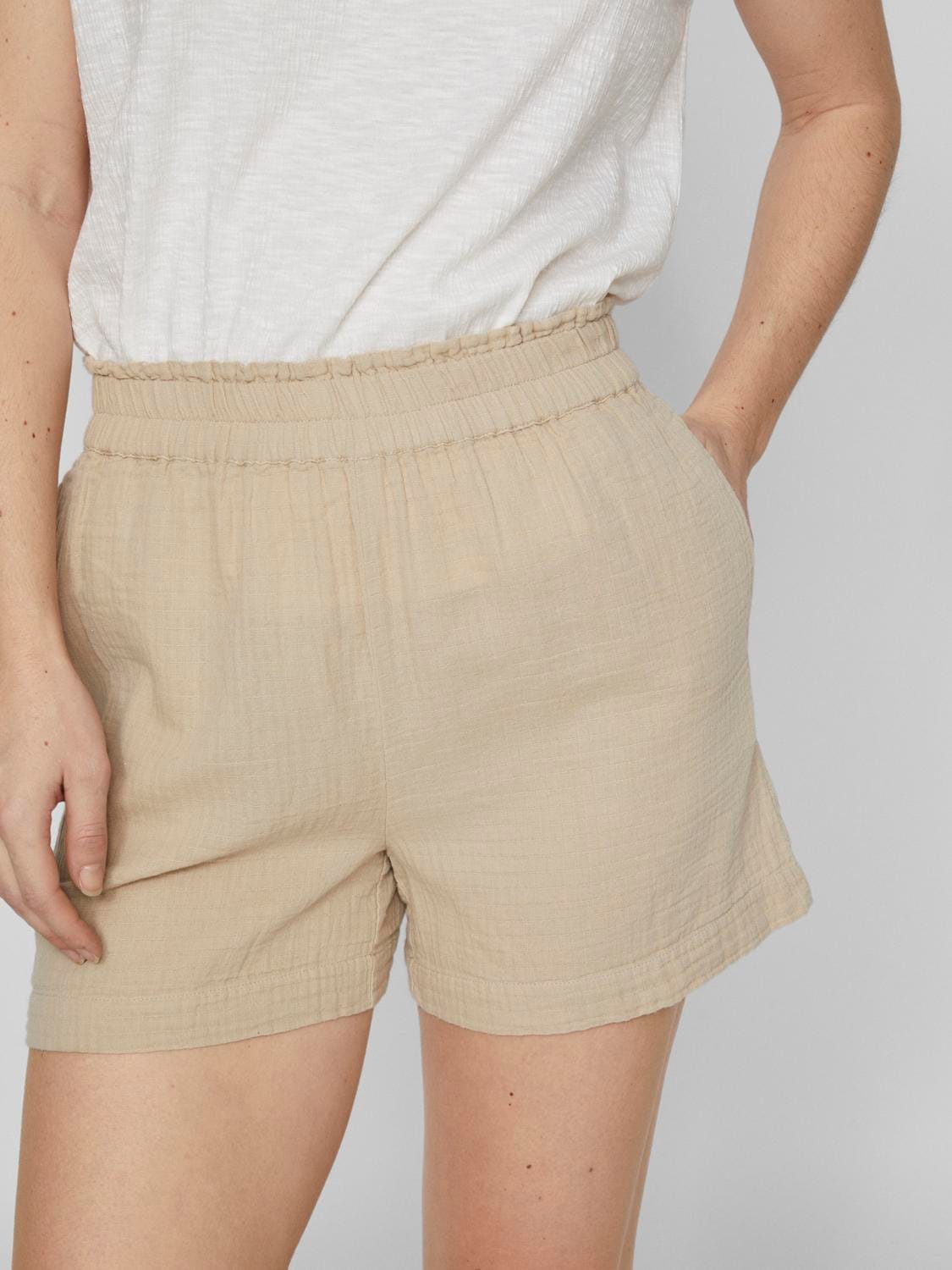 Vila Shorts »VILANIA HW SHORTS - NOOS«