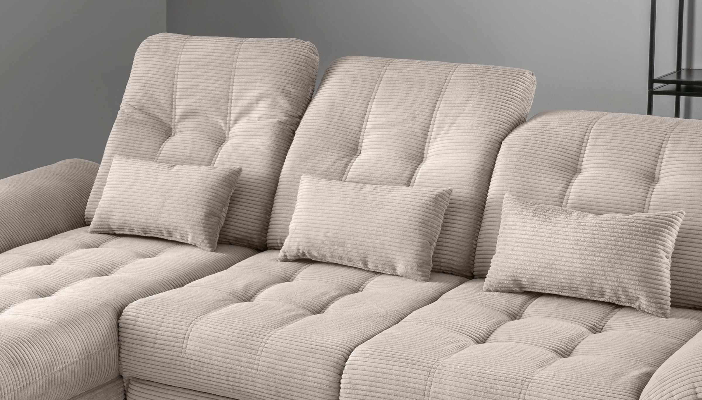 Home affaire Ecksofa »Lazio modern und bequem, schmale Armlehnen, tolle Detailverarbeitung« zwei verschiedene Fußfarben wählbar
