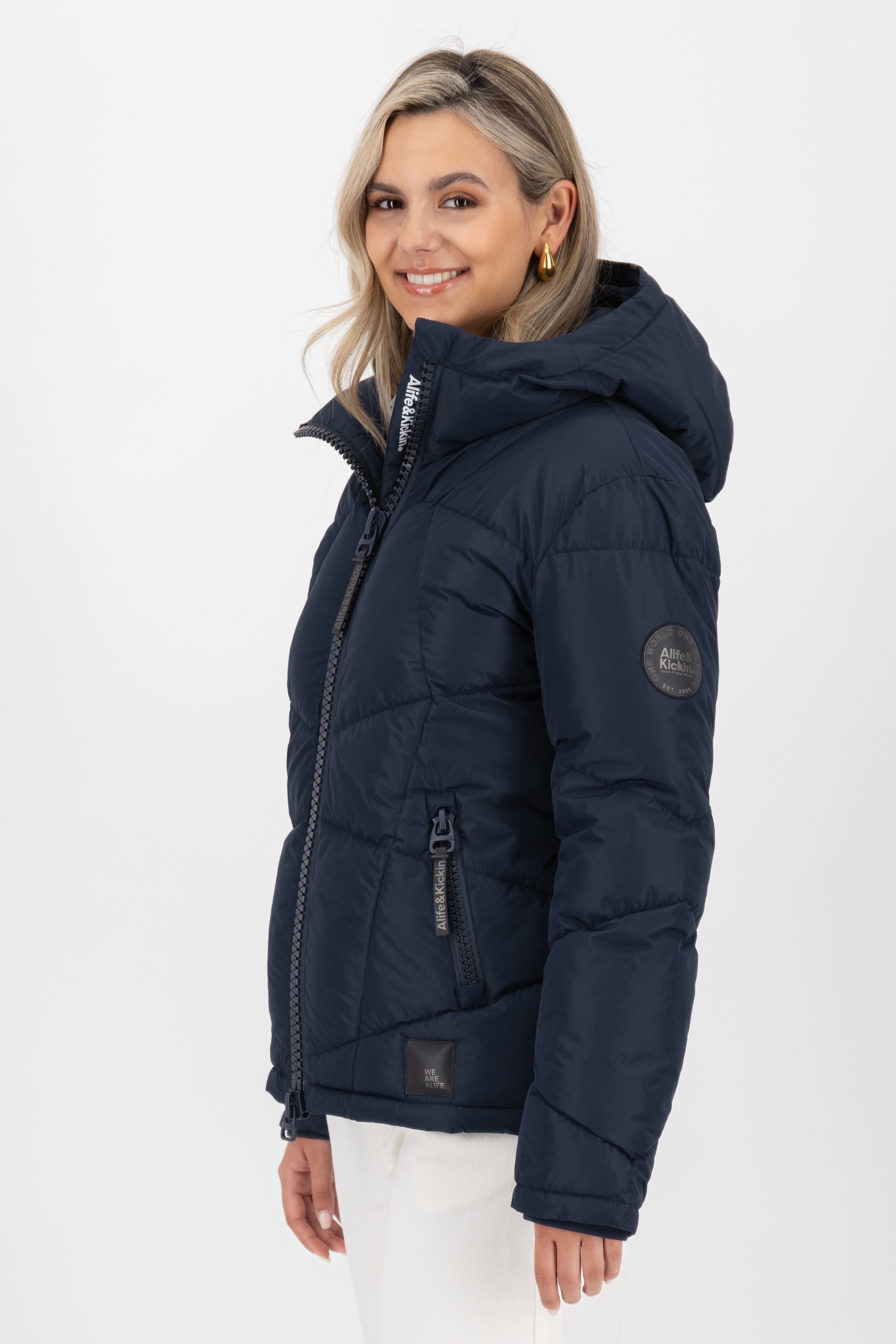 Alife & Kickin Winterjacke »Damen KasandraAK A« Kurze warme Jacke mit gefütterter Kapuze, in schmaler Passform
