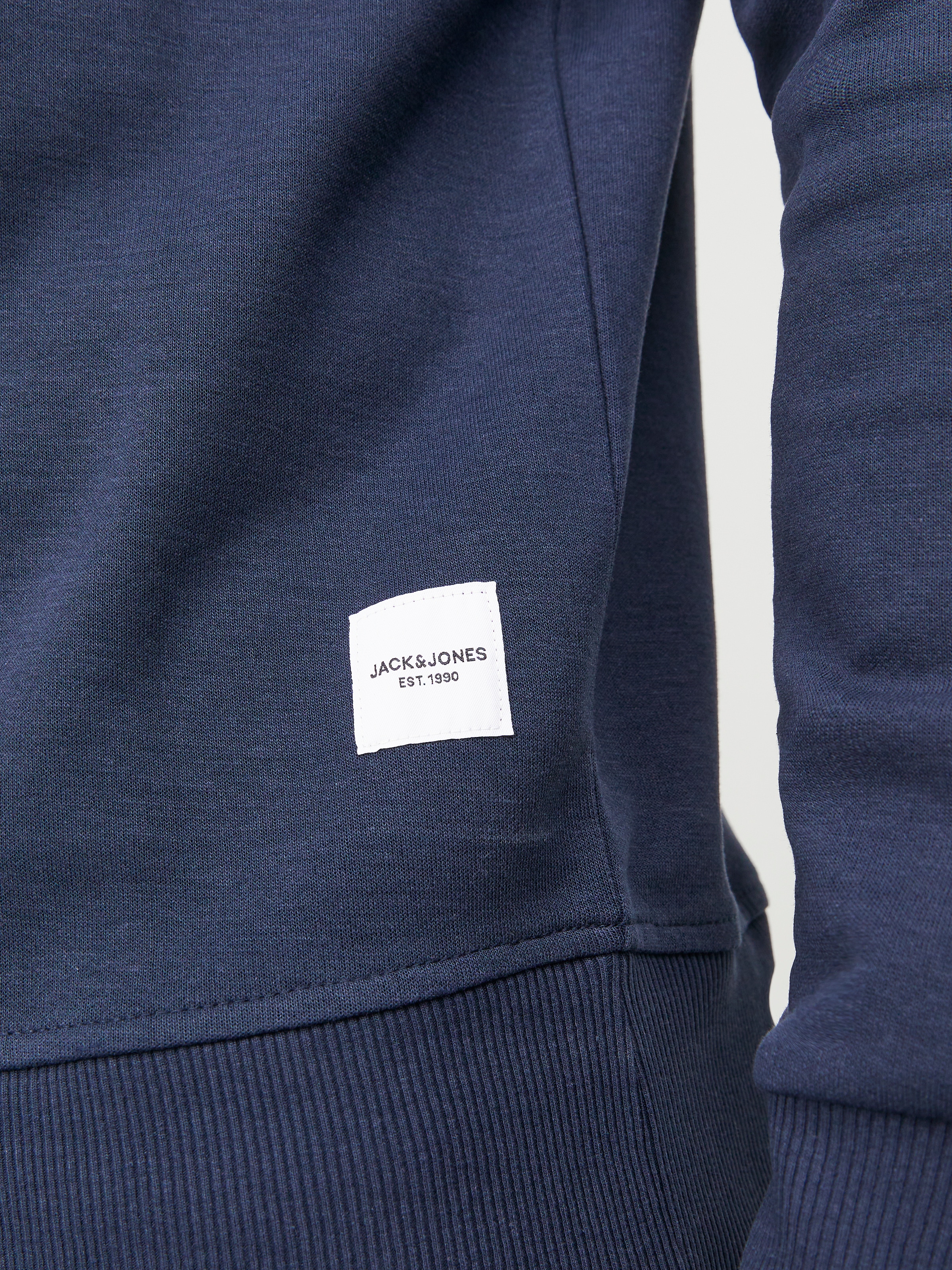Jack & Jones Sweatshirt »JJEBASIC mit Flaglabel und weicher Baumwollmischung«, unifarben, modisch, regular fit, Baumwolle, Rundhals
