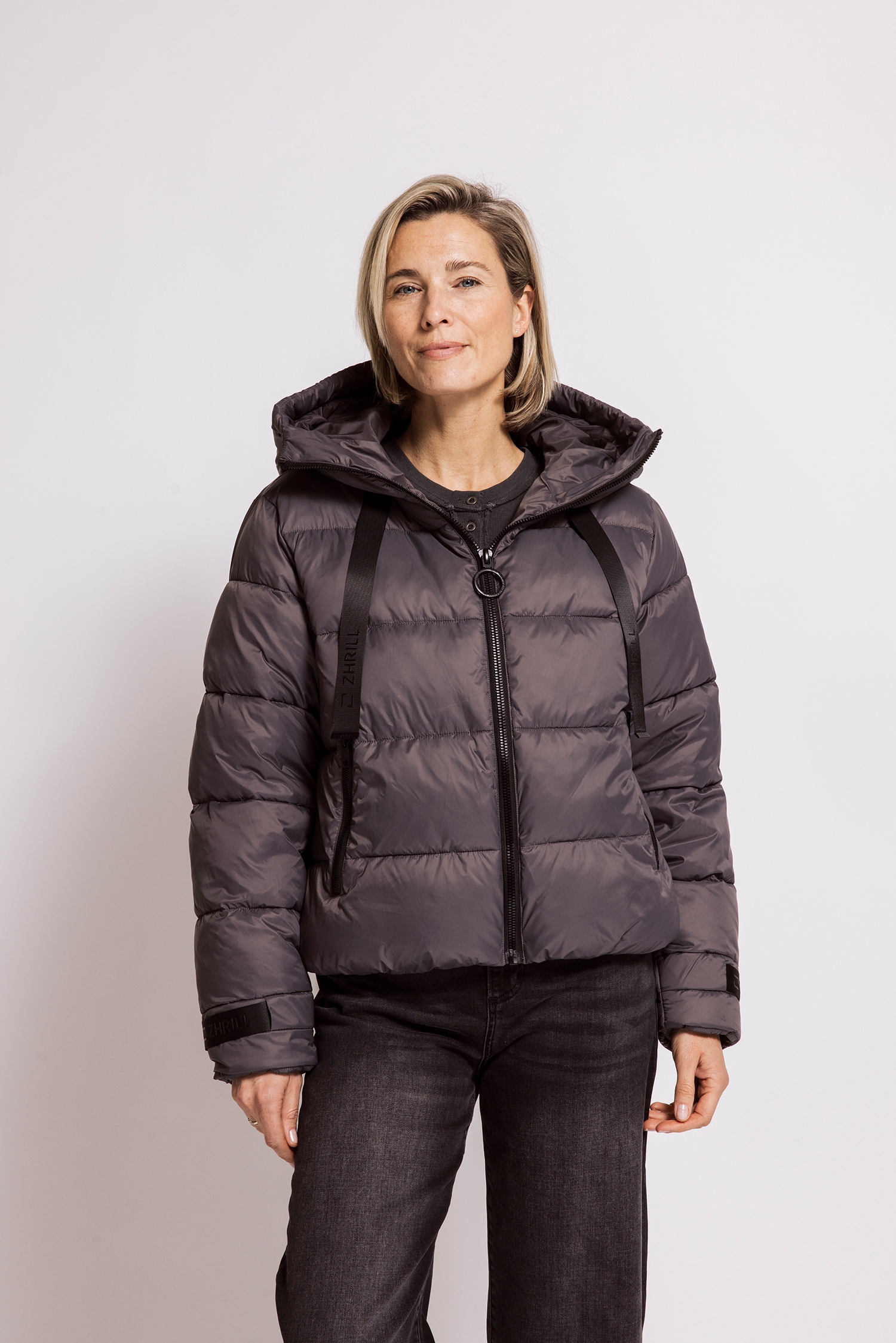 Zhrill Steppjacke »ASLI« mit Kapuze mit Kapuze / Reißverschluss und Stehkragen