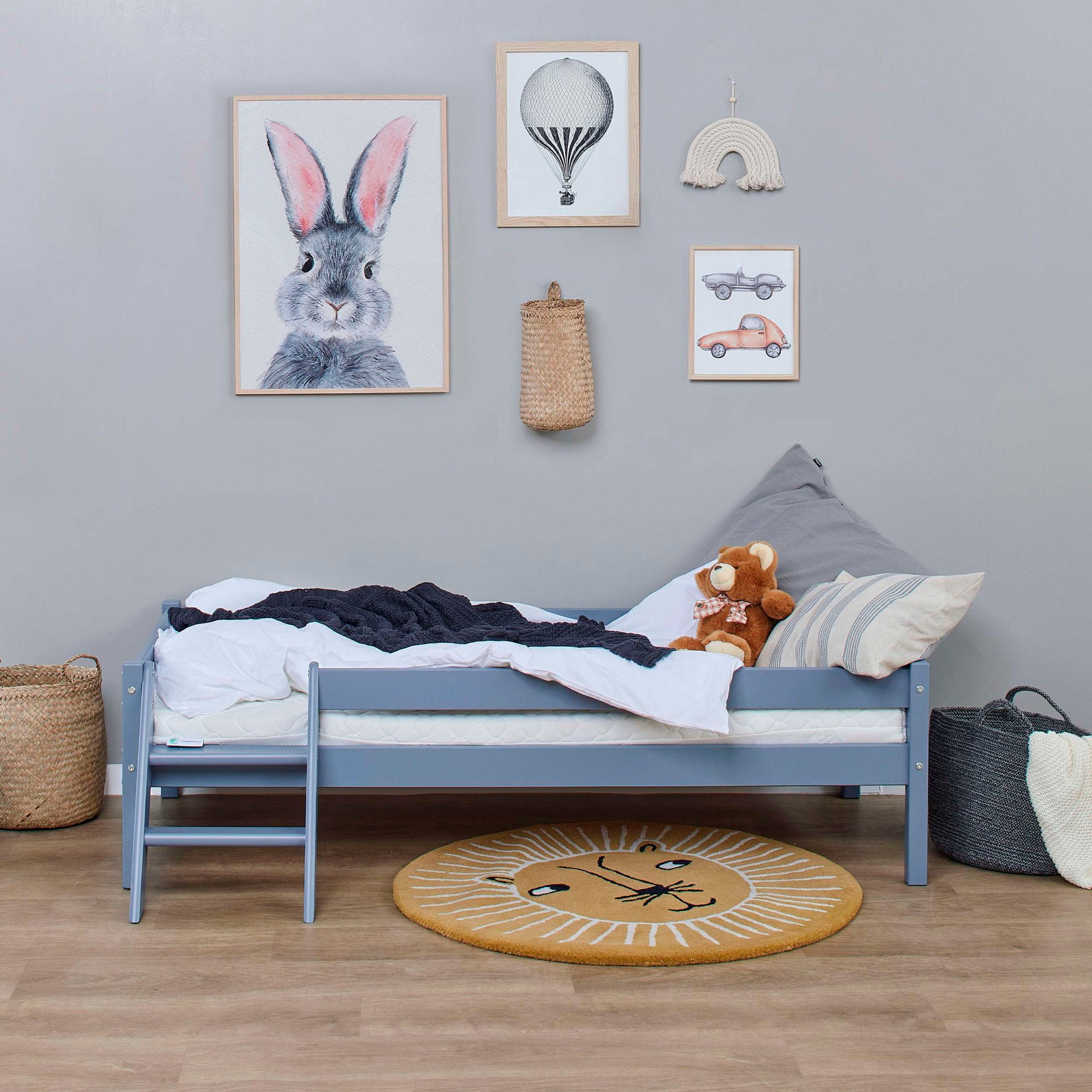 Lüttenhütt Jugendbett »ECO One«, Kinderbett mit Rausfallschutz und Leiter, 3 Farben/Matratze wählbar