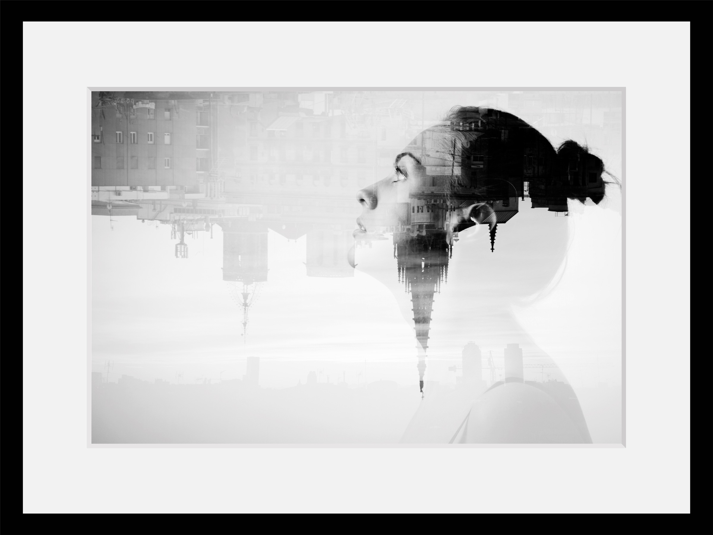queence Bild »OVERTHINKING«, Frau-Stadt-Städte-Foto-Schwarz-Weiß-Kunst, HD günstig online kaufen