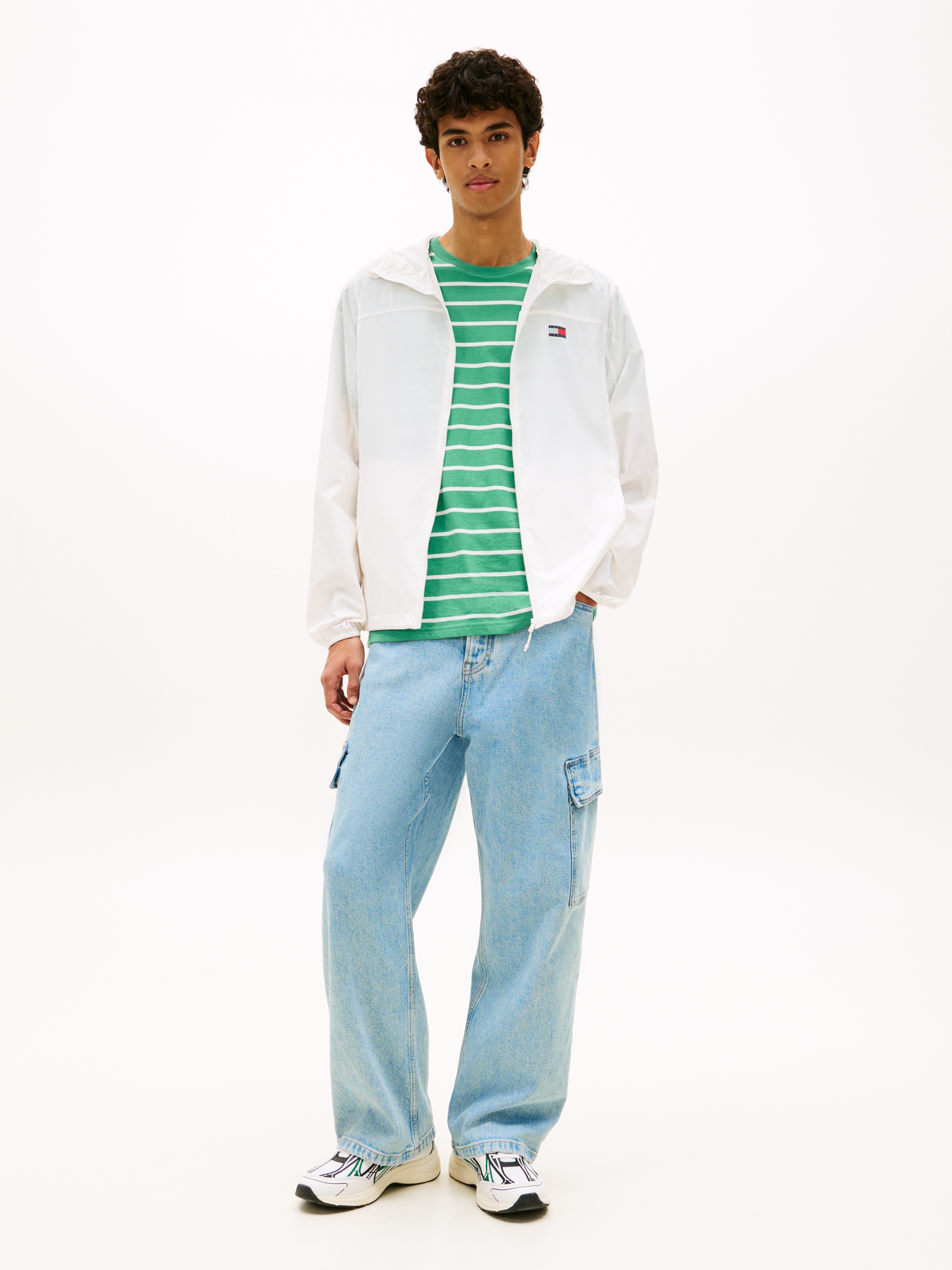 Tommy Jeans Outdoorjacke »TJM OUTDOOR SHELL« mit Kapuze Windsheeter Windjacke Packable Fahrradjacke Regular fit mit Kapuze