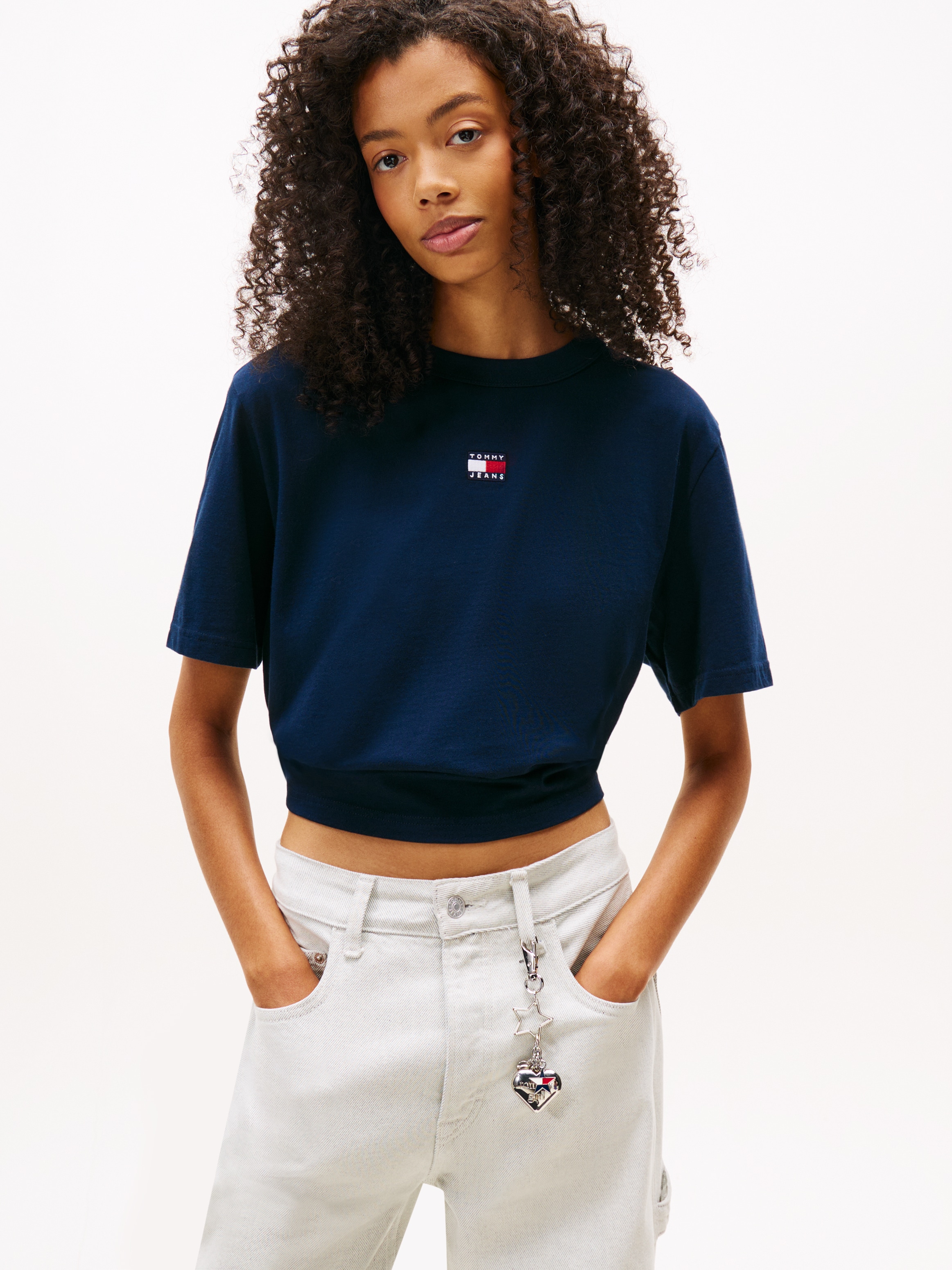 Tommy Jeans Kurzarmshirt »TJW BXY BADGE TEE EXT« im Boxy Fit