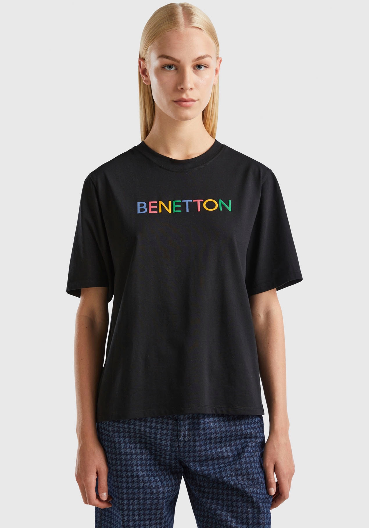 vorne of United T-Shirt, kaufen Colors Label-Schriftzug mit Benetton