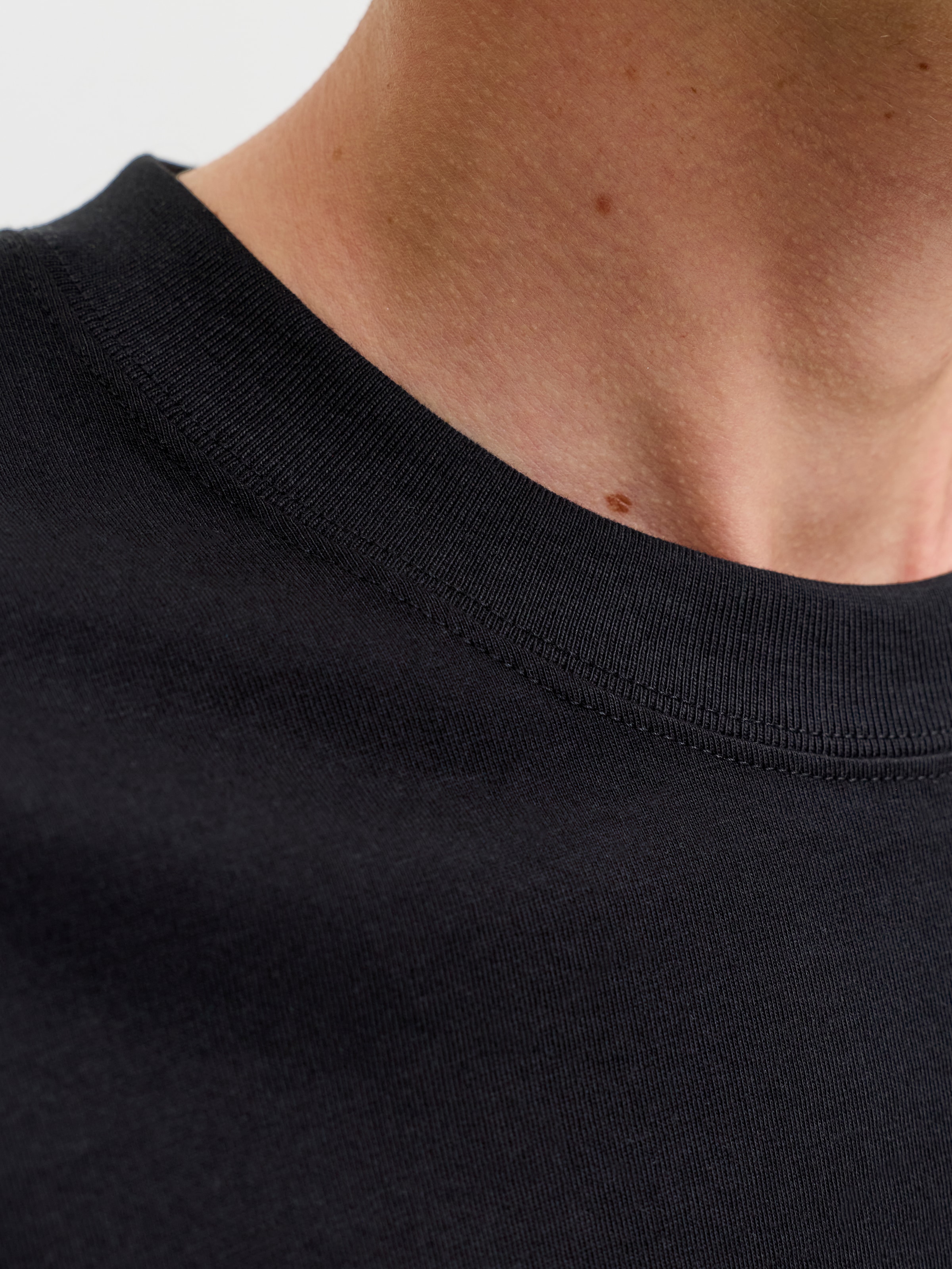Jack & Jones Rundhalsshirt »JORFREDERIKSBERG MONOGRAM TEE SS CN SN« Baumwolle, relaxed fit