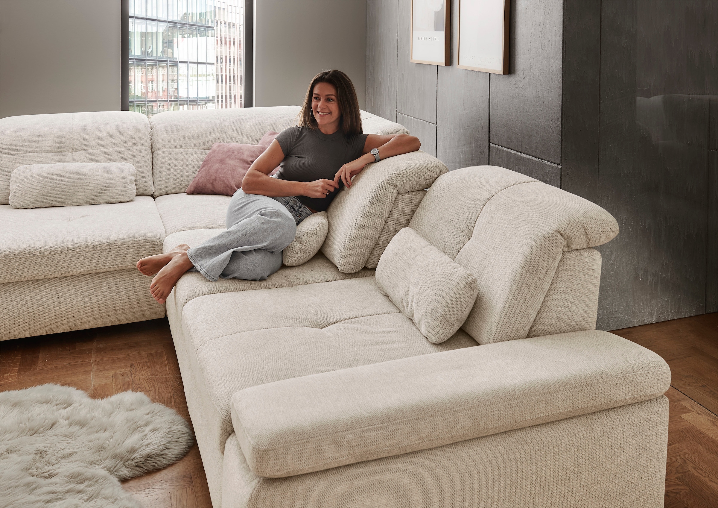 Die PlanBar Ecksofa »MP-IN16012 L-Form mit Federkern-Polsterung« inkl. Sitztiefenverstellung, optional mit Funktionen,