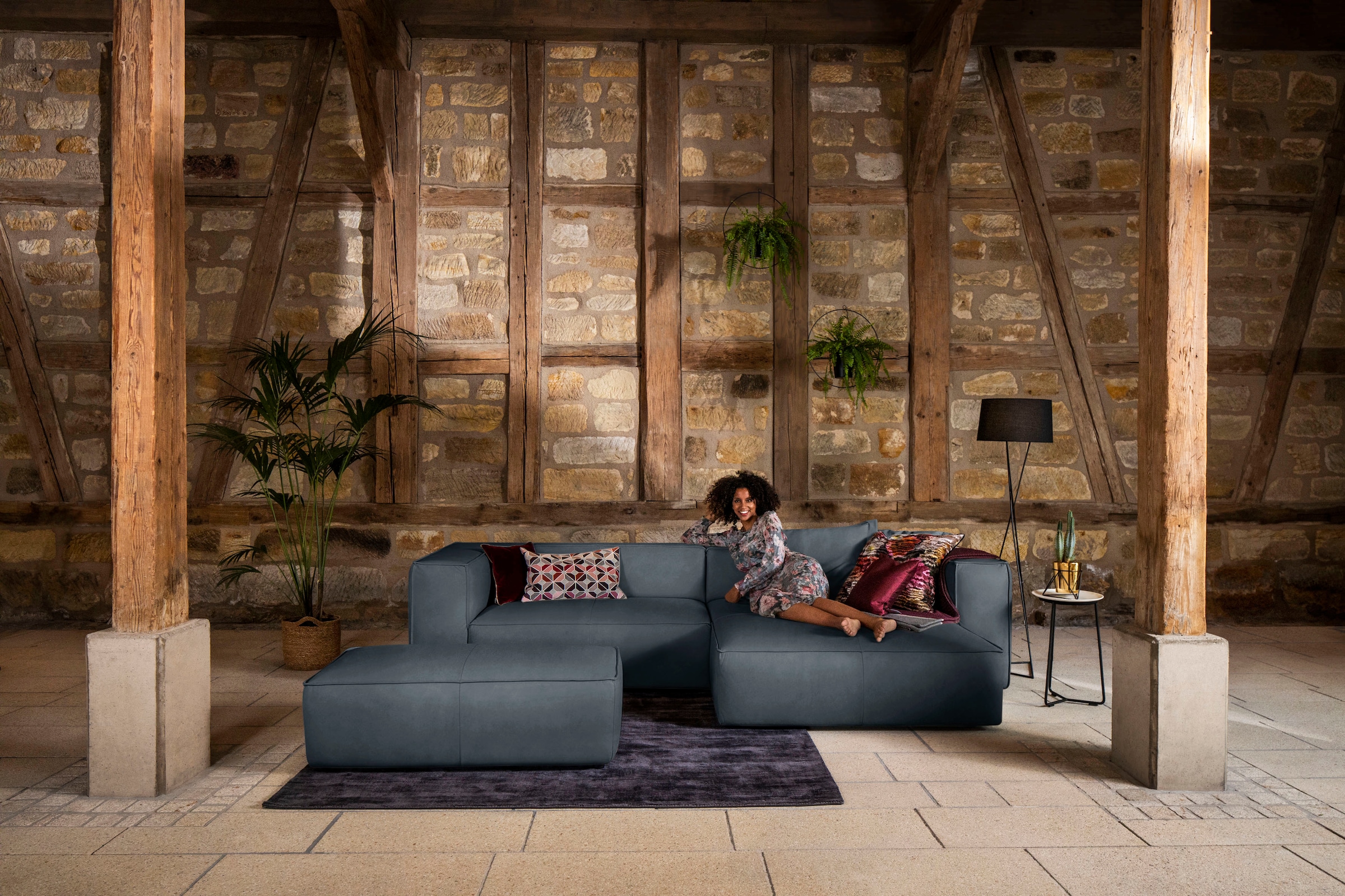 W.SCHILLIG Ecksofa »around-the-block« inklusive Hocker, mit eleganter Biese günstig online kaufen