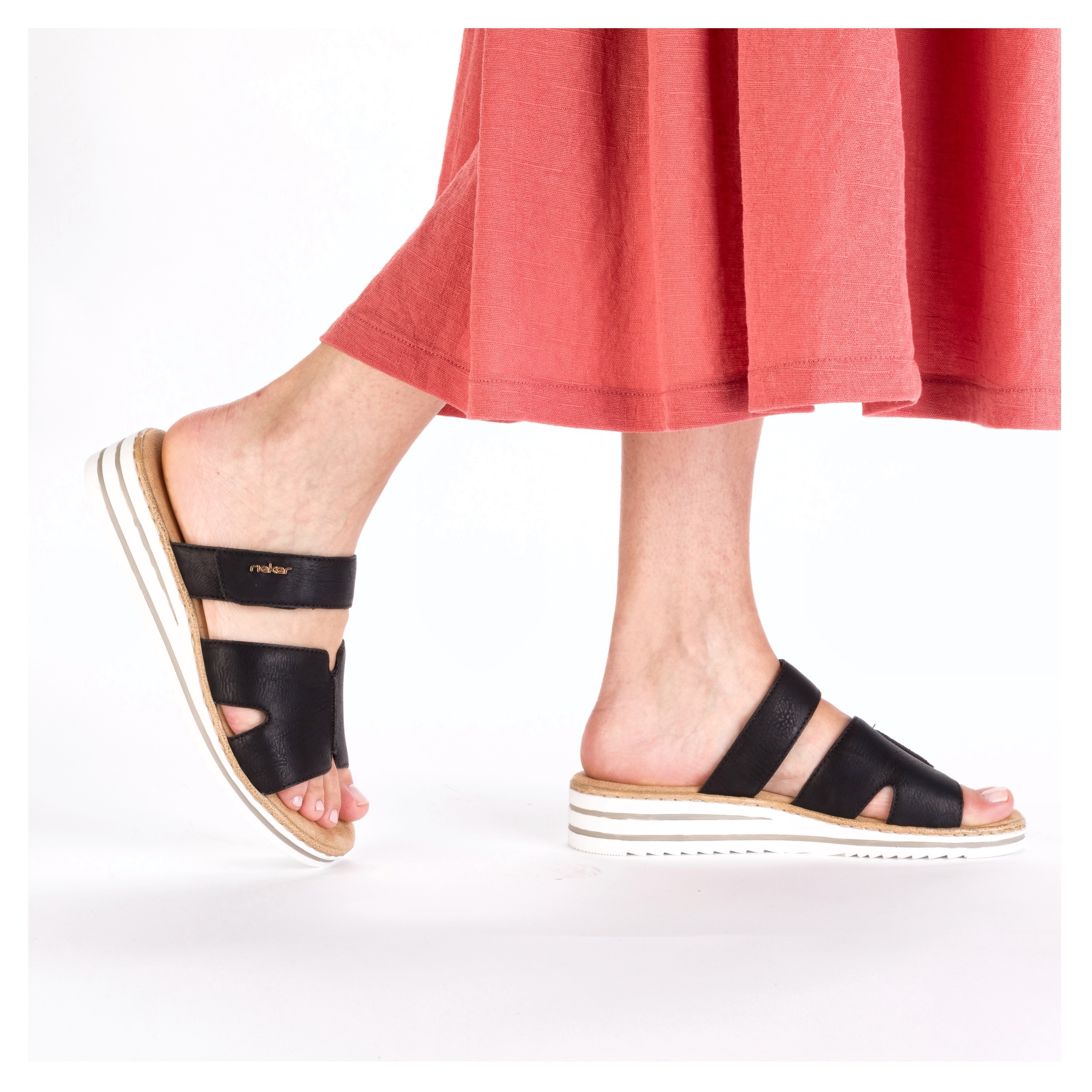 Rieker Pantolette, Sommerschuh, Keilabsatz, Hausschuh, Schlappen mit softer Innensohle