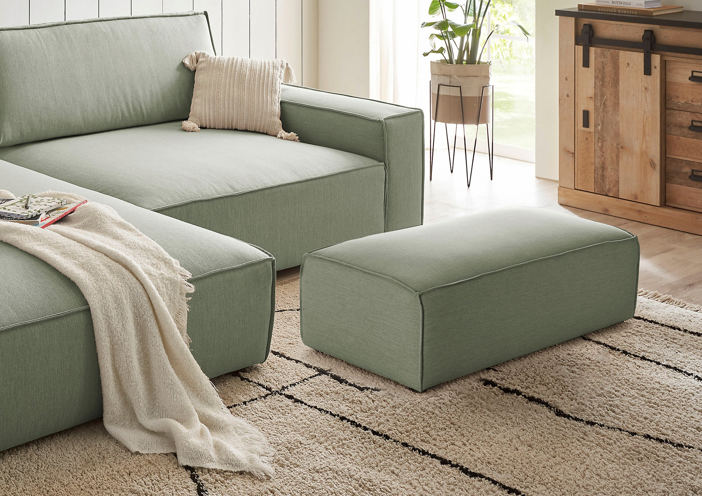 Home affaire Hocker »NEU: SHERWOOD XXL, Polsterhocker, Cord, Webstoff«, rechteckig, bequemer Sitzkomfort, 130/60/44 cm, Krokodilverbinder