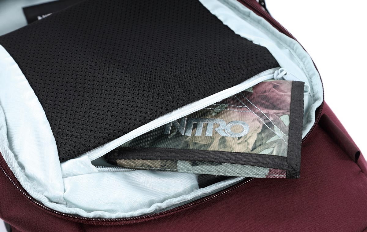 NITRO Freizeitrucksack »Nikuro«, Rucksack für Freizeit, Arbeit, Reise und Schule, City und Streetpack