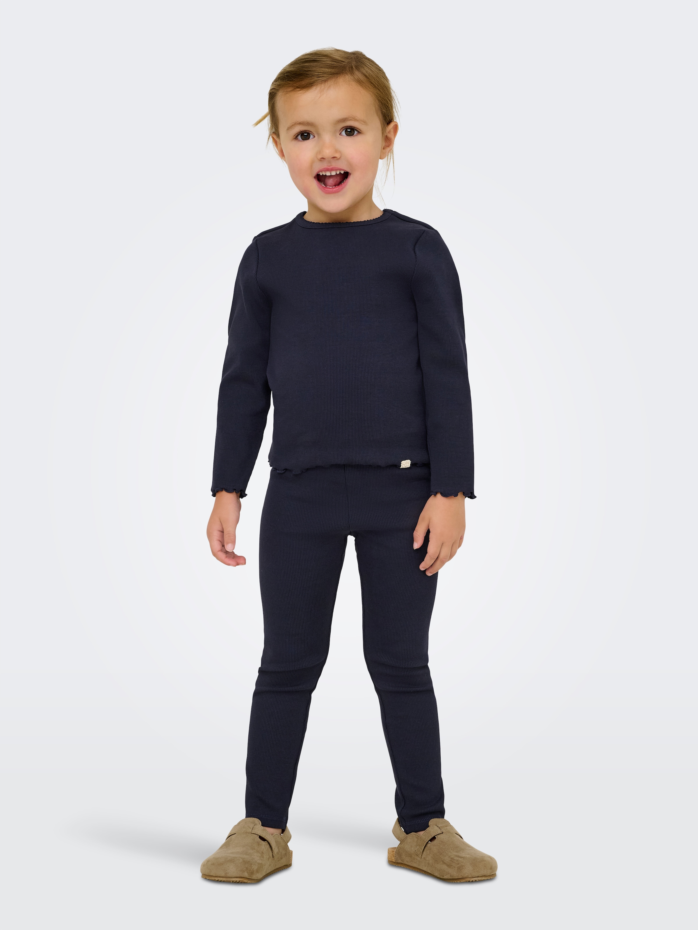 KIDS ONLY Langarmshirt »KMGTRINNY SLD LS ONECK TOP JRS NOOS« aus Baumwollmischung, figurbetonte Passform, mit Jersey und Rippware