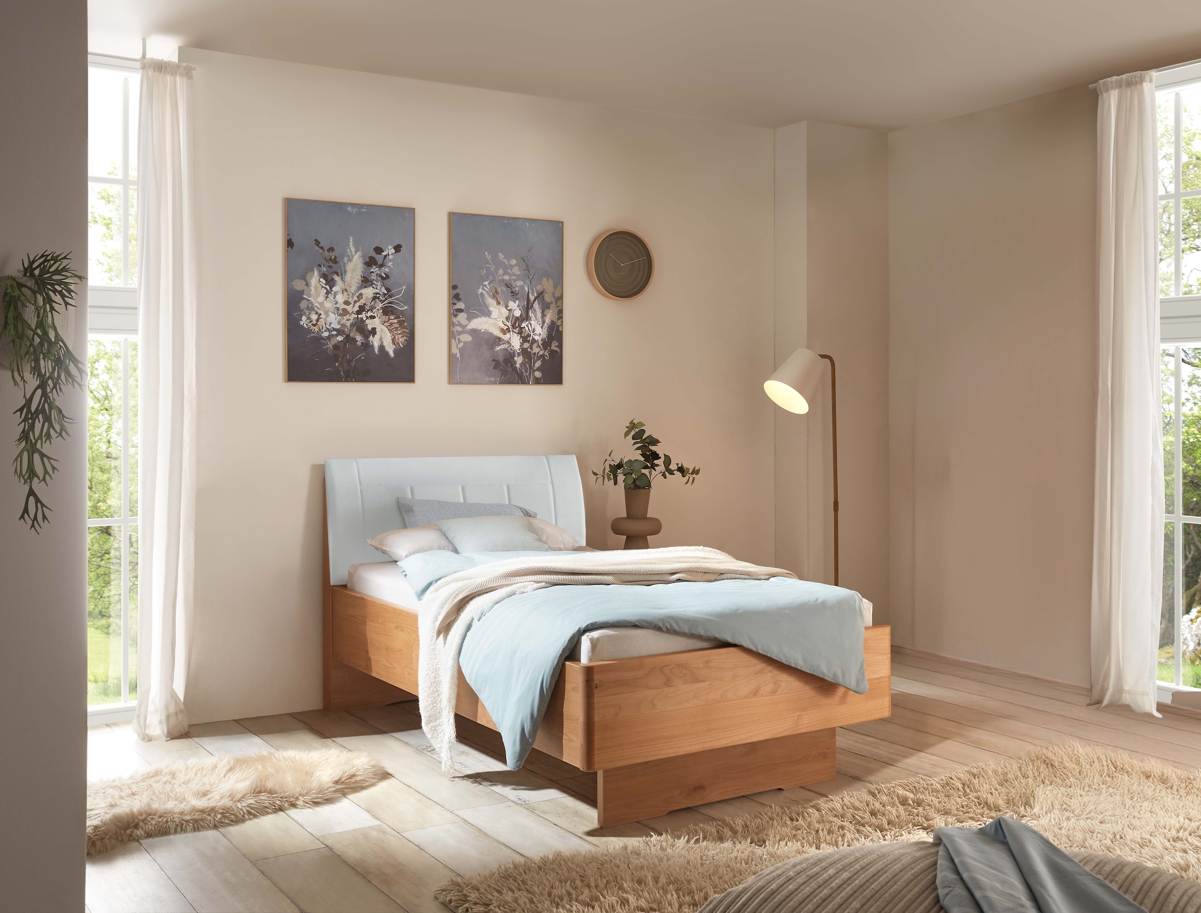 WIEMANN Holzbett »Cardiff, Bettgestell, Bettrahmen, teilmassiv, mit Polsterkopfteil«, (Belastbarkeit 110/220 Kg, 4-fache höhenverstellbar, MADE IN GERMANY), Fußteil aus Massivholz, verschiedene Größen