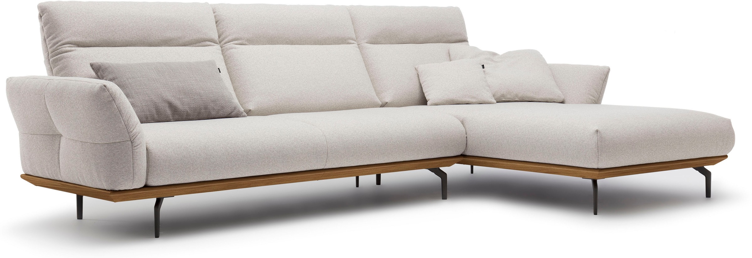 Creation BY ROLF BENZ Ecksofa »CR.460«, Sockel in Nussbaum, Winkelfüße in U günstig online kaufen