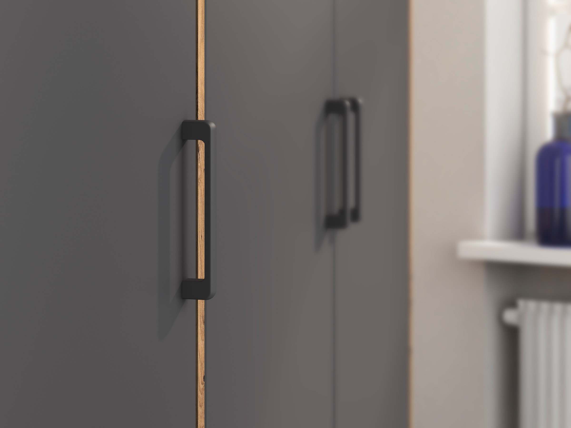 rauch Drehtürenschrank »Kleiderschrank Schrank Garderobe Wäscheschrank VOYAGER« in 3 verschiedenen Ausstattungen BASIC/CLASSIC/PREMIUM,  mit modernen Griffen in Graumetallic, inkl. Schubkästen und Spiegel