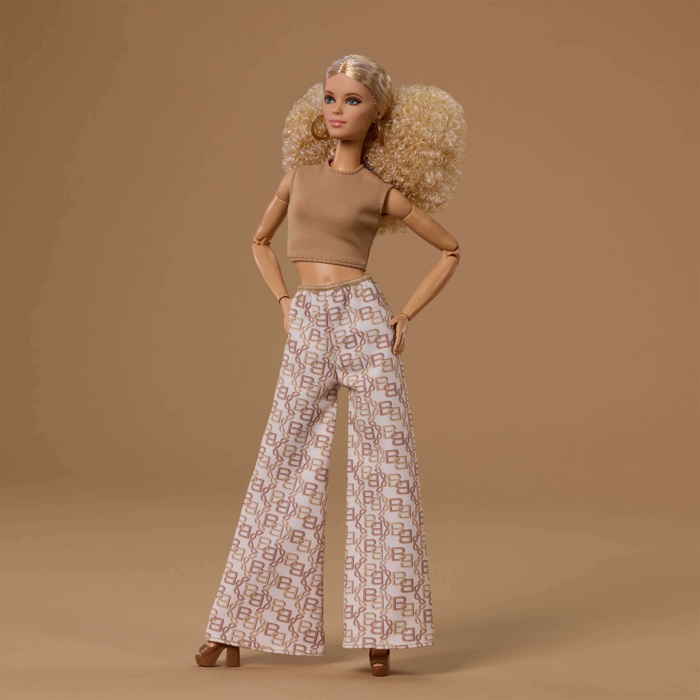 Barbie Anziehpuppe »Signature Barbie Basics 07«