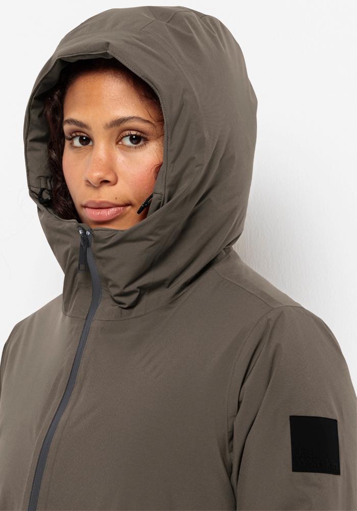 Jack Wolfskin Winterjacke »LUISENPLATZ JKT W«, mit Kapuze