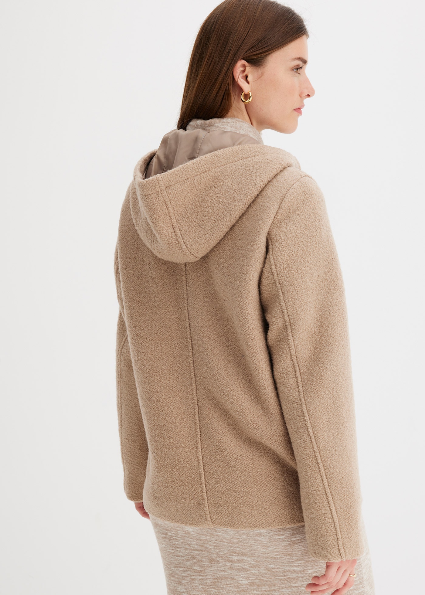 bonprix Cabanjacke moderner Look, aus kuscheligem Bouclé-Material, mit Kapuze